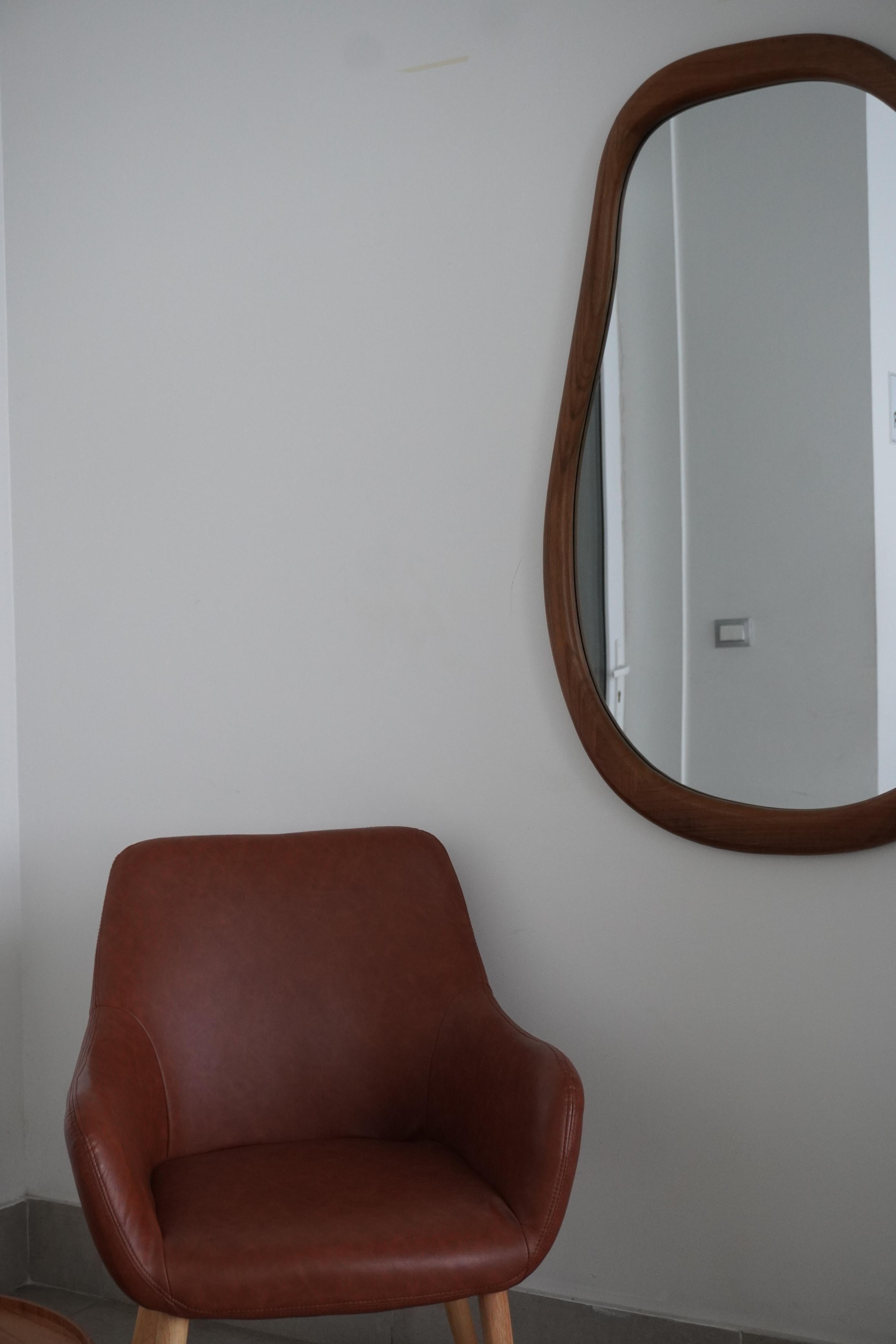 Espejo Irregular de Pared con Marco de Madera ORIGEN 115x75 cm-3
