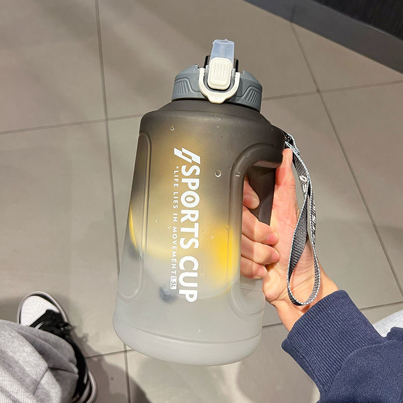 Botella De Agua Gradiente 2300ml Deportiva Fitness Unisex-1