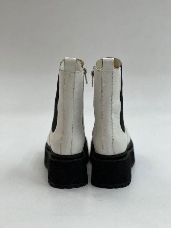 Botin Zuri blanco Exotica-3