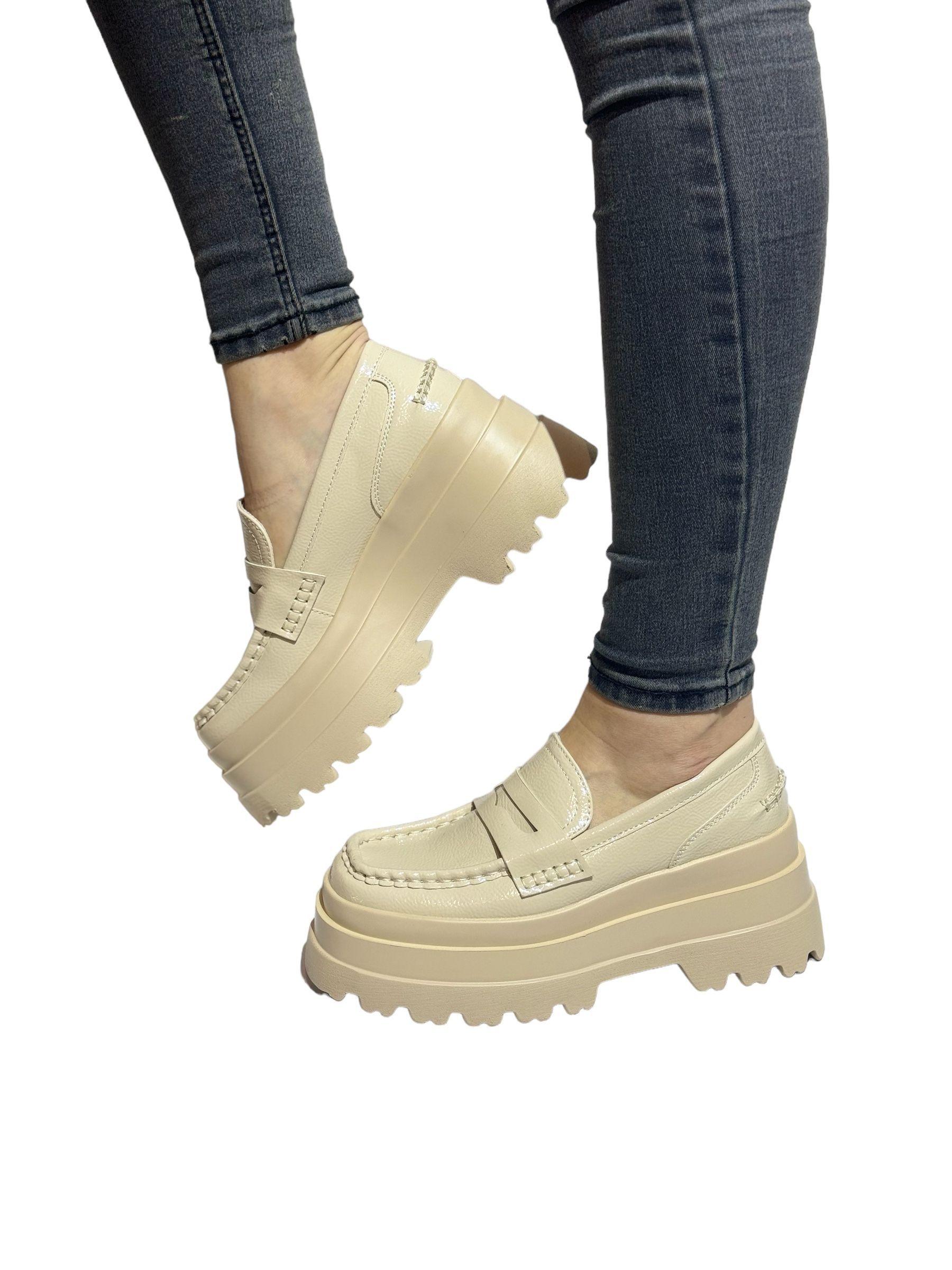 Mocasín Betina Beige Vegan Exotica-2