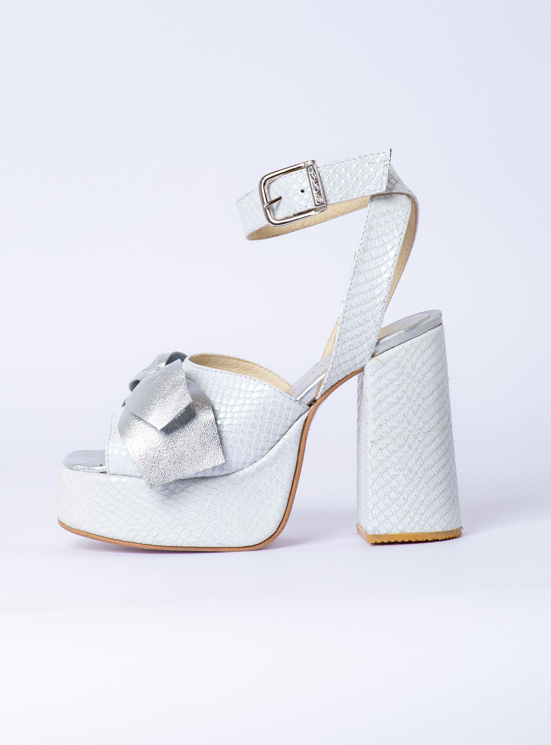 Sandalia Yuli Caimán Blanco Plata Exotica-4