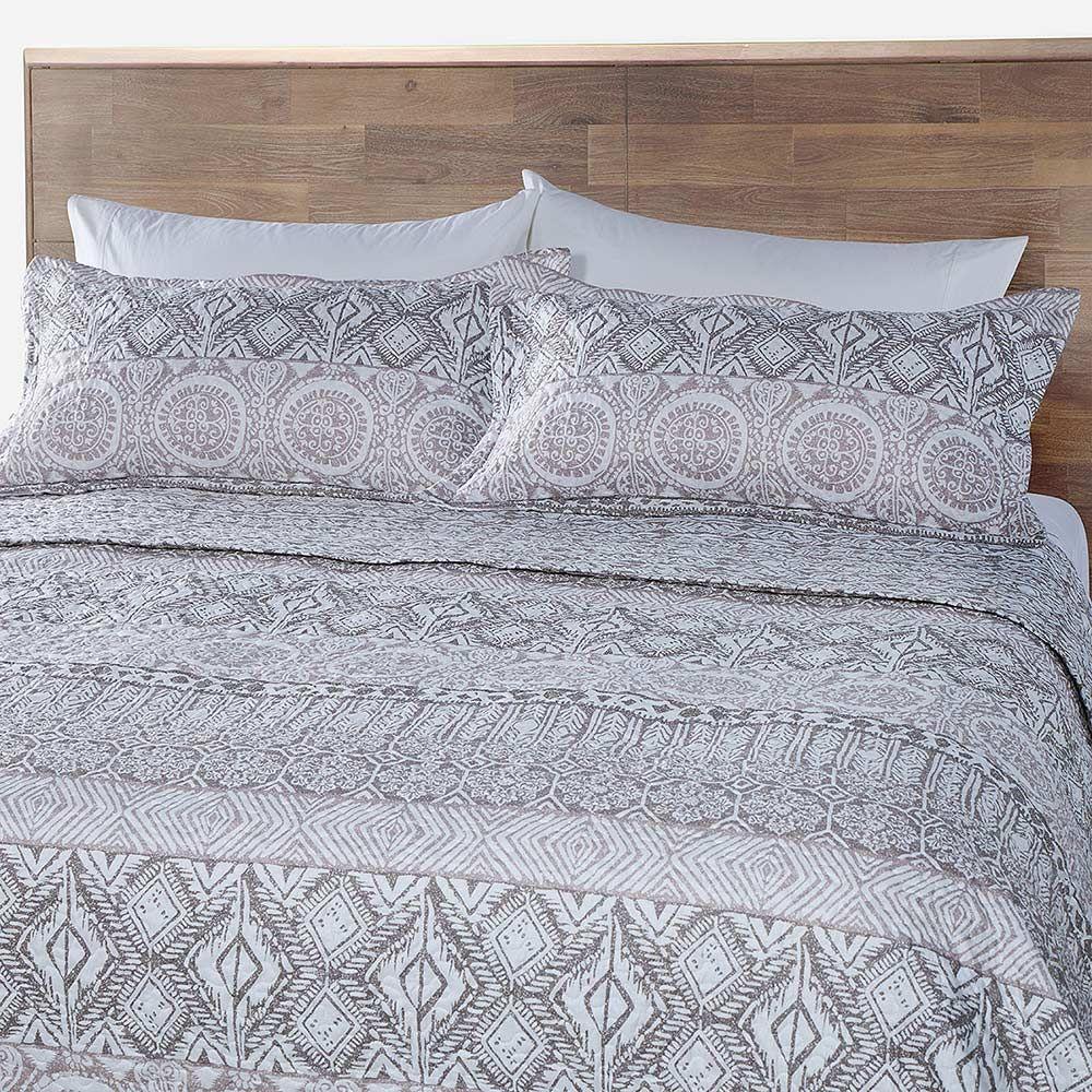 Quilt Estampado Reversible Britta Gris 2 Plazas-2
