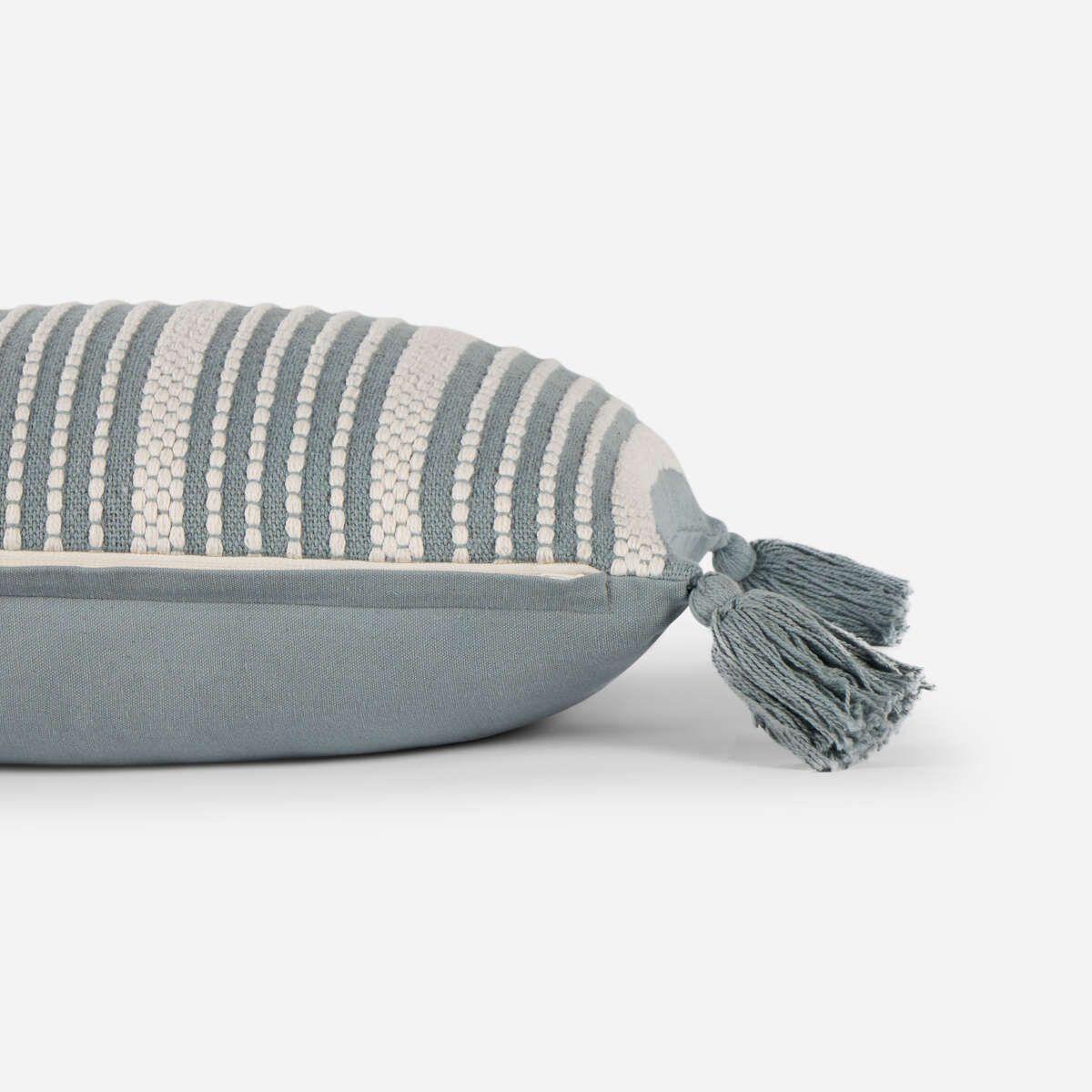 Funda Cojin Bordado Ribete Salvia 35x50-3