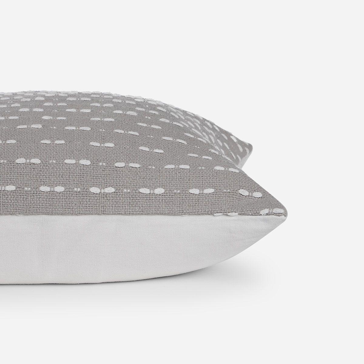 Funda de Cojín Bordado Gunnar 50 x 50 cm Gris Perla-1