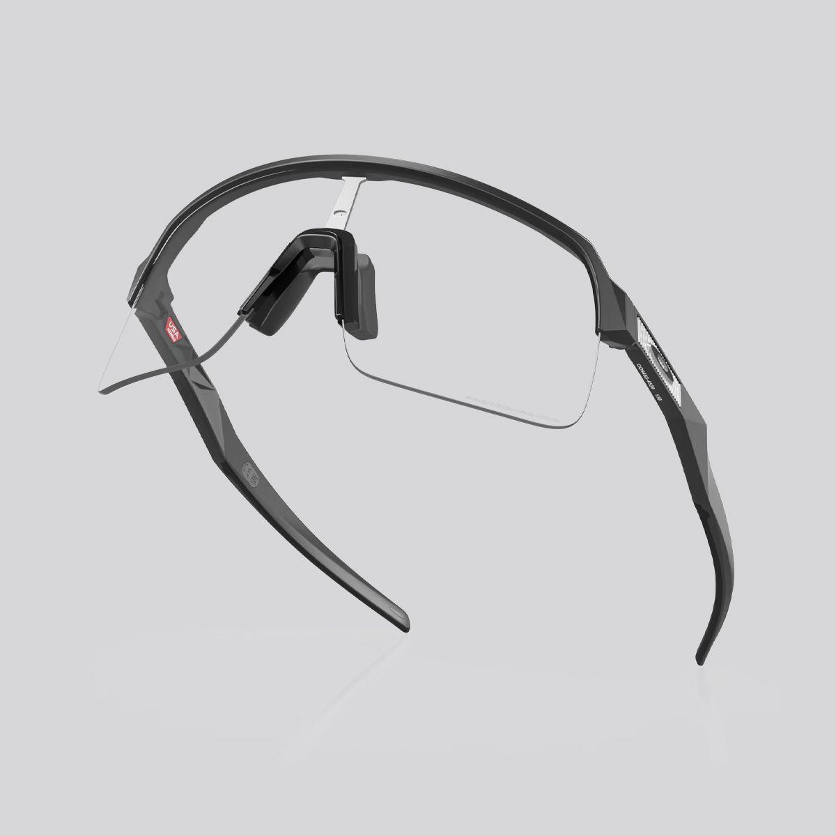 Lentes de Sol  Sutro Lite Oakley Clear Photochromic/Black-3