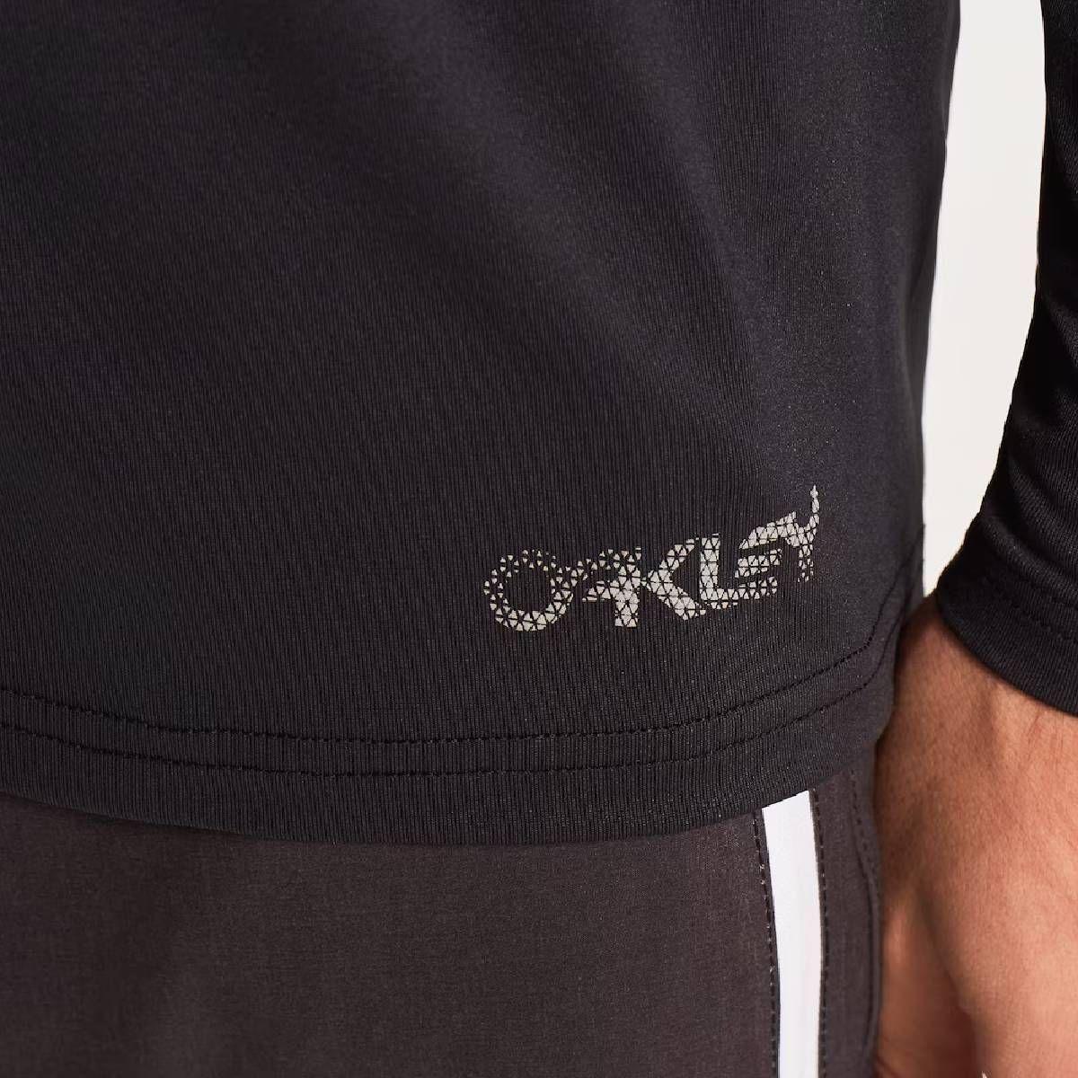 Polera  Oakley Berm LS Hombre Negro-3