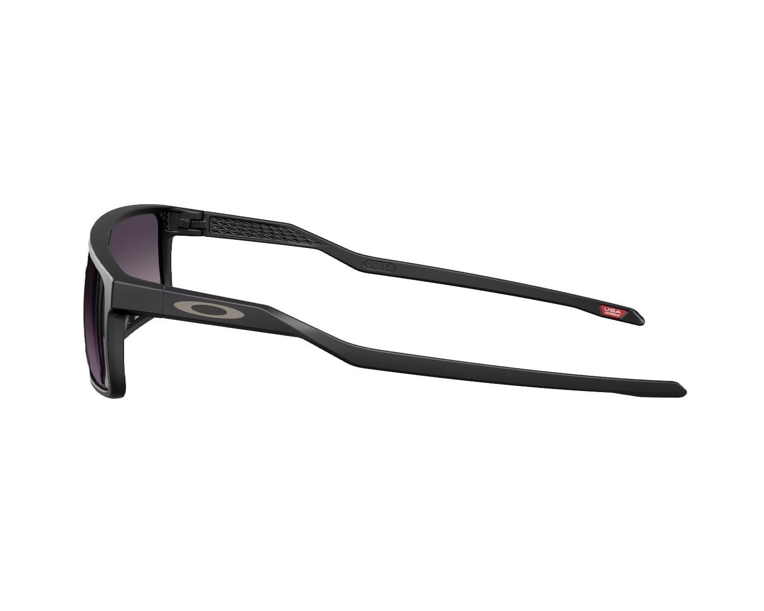 Lentes Oakley Helux  Prizm Grey Gradient/Matte Black Frame-2
