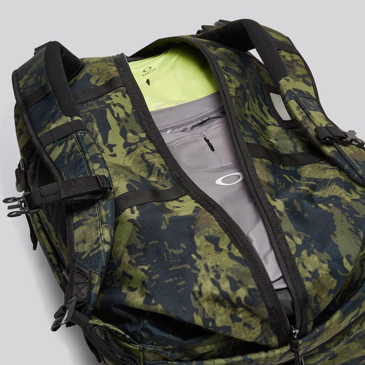 Bolso Hombre Road Trip RC 50L Oakley Camo Green-3