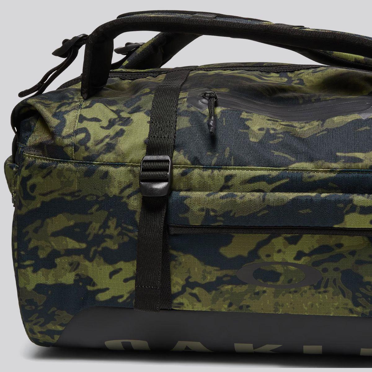 Bolso Hombre Road Trip RC 50L Oakley Camo Green-4