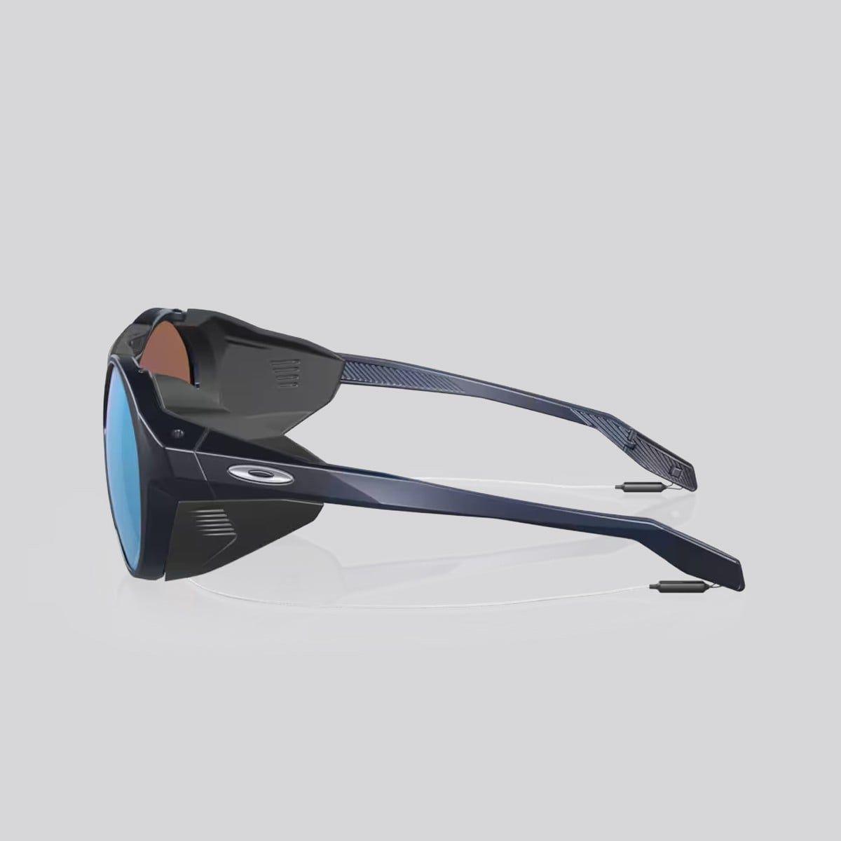 Lentes de Sol Oakley Clifden Matte Translucent Blue-4