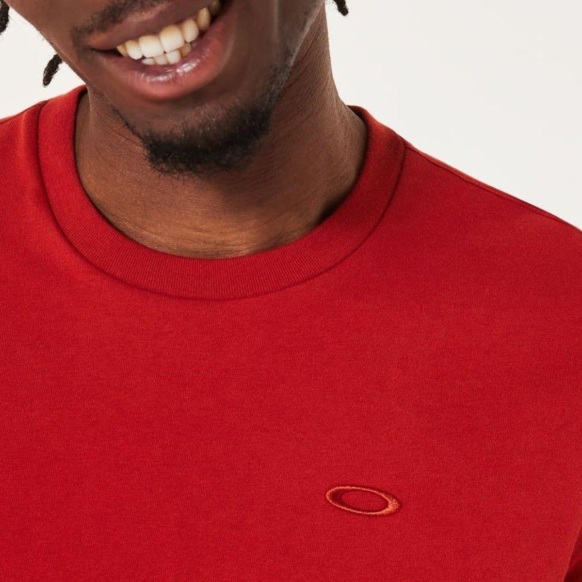 Polera Oakley Relax 2.0 Hombre Rojo-3