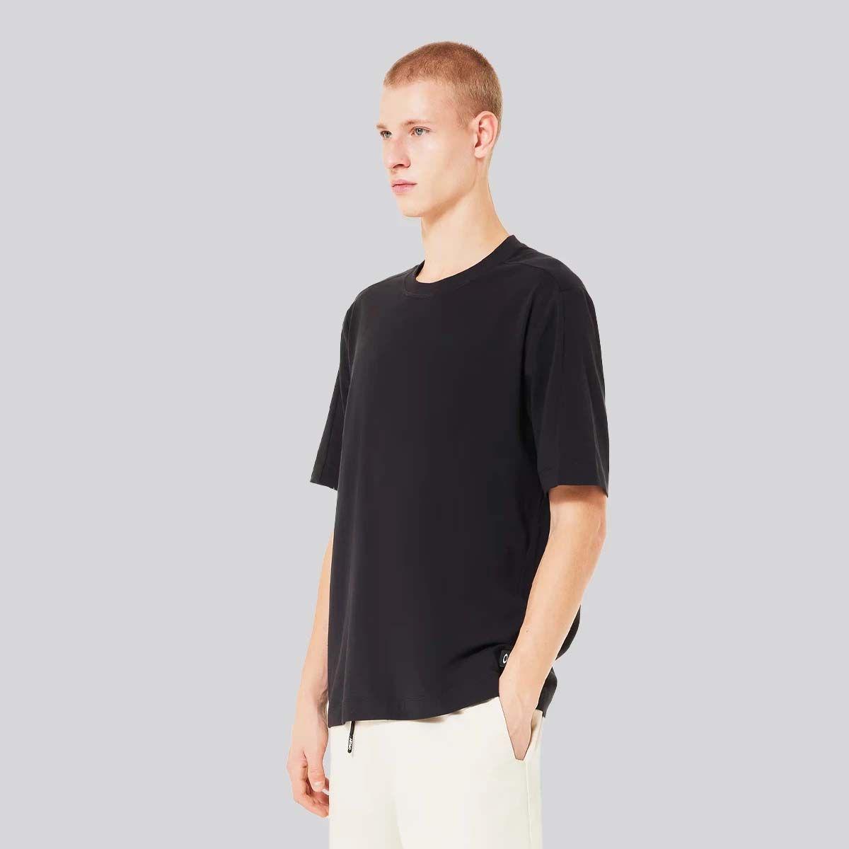 Polera Hombre All Day SS Oakley Blackout-1