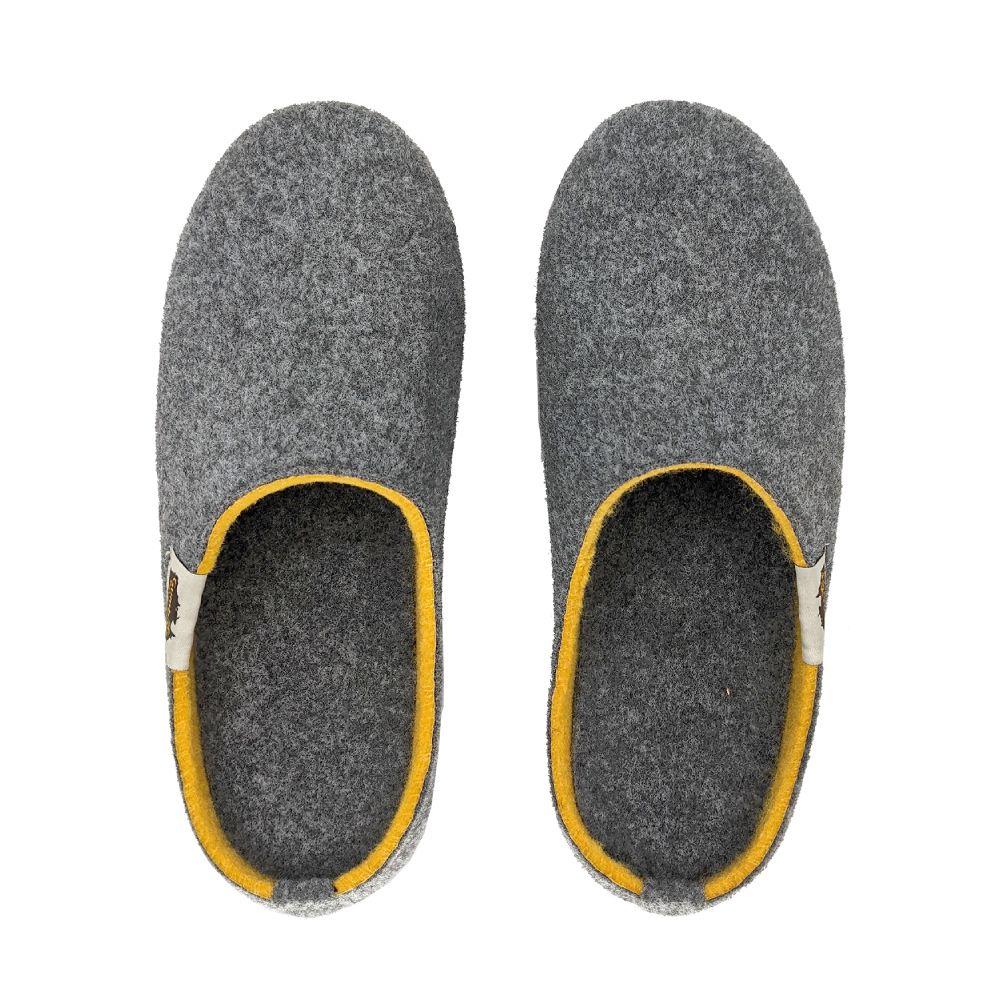 Pantufla Outback Slippers Grey & Curry Gumbies-1