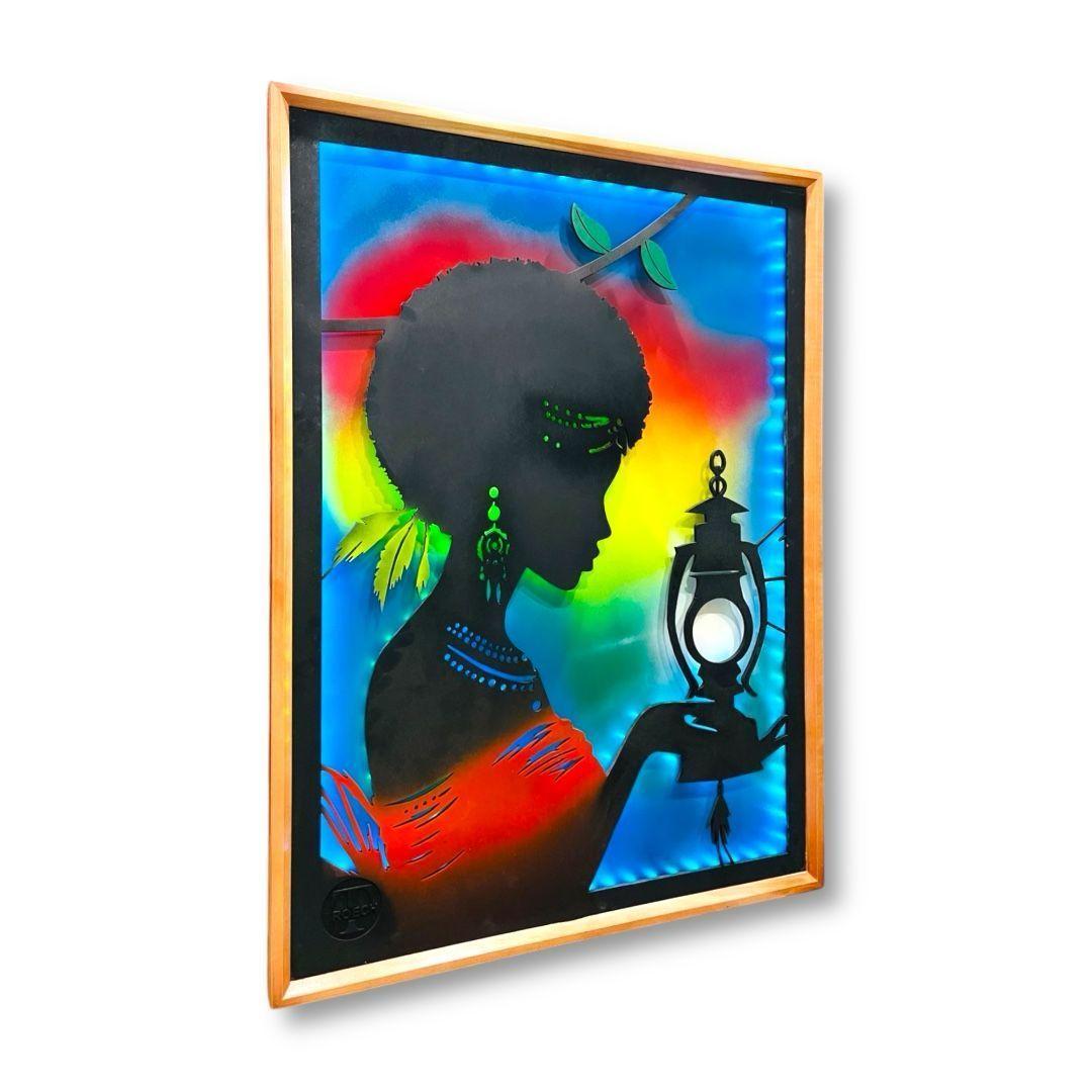 Cuadro Retroiluminado modelo Mujer con farol-2