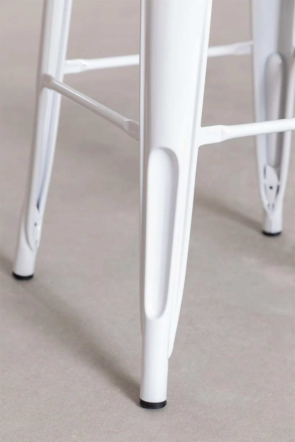 Pack 2 Pisos y sillas bar MKP Tolix Clasico Blanco 66cm-4