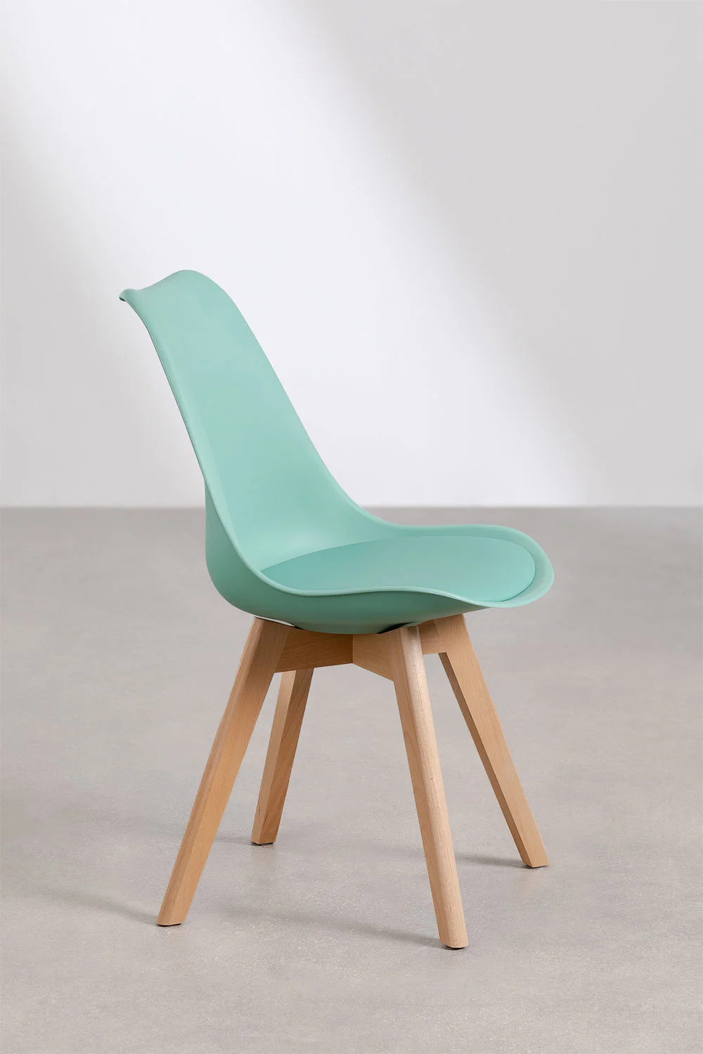 Silla Eames Acolchada Menta-2