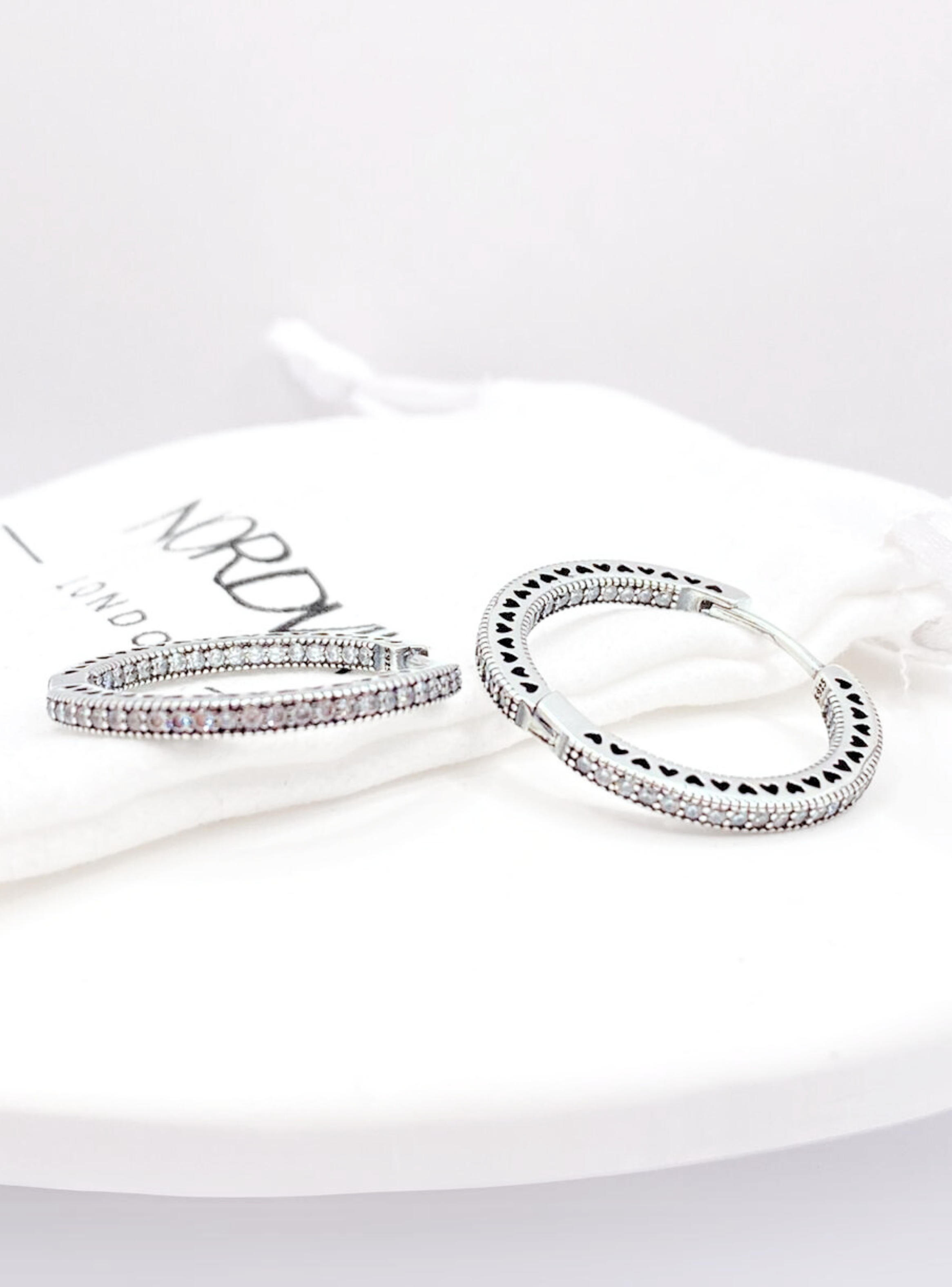 Aros Argollas Circones Blanco Y Corazones, Plata 925-3