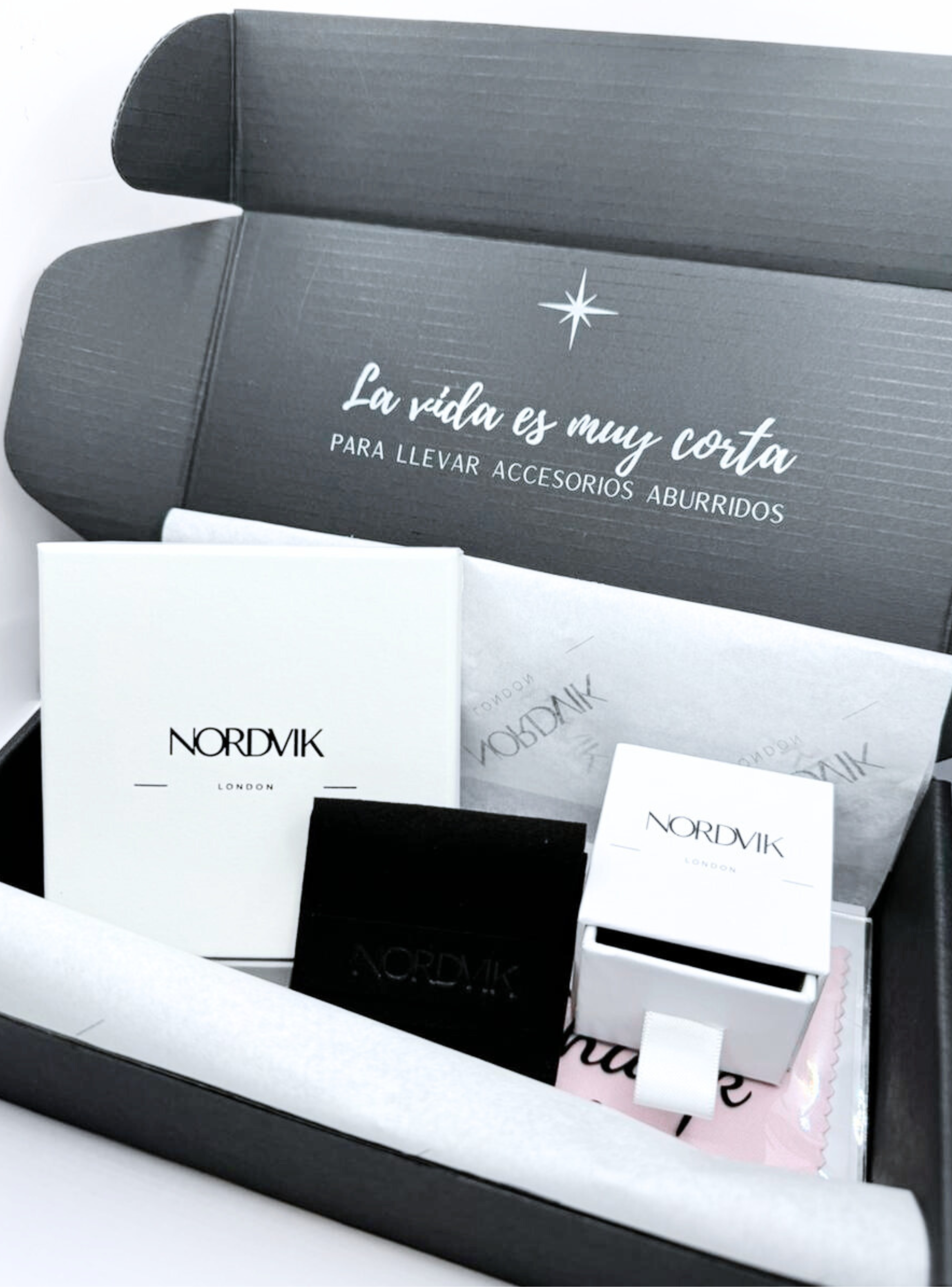 Collar de Plata 925 con Cadena de Oro de 14k, Elegancia y Sofisticación en Cada Detalle-3