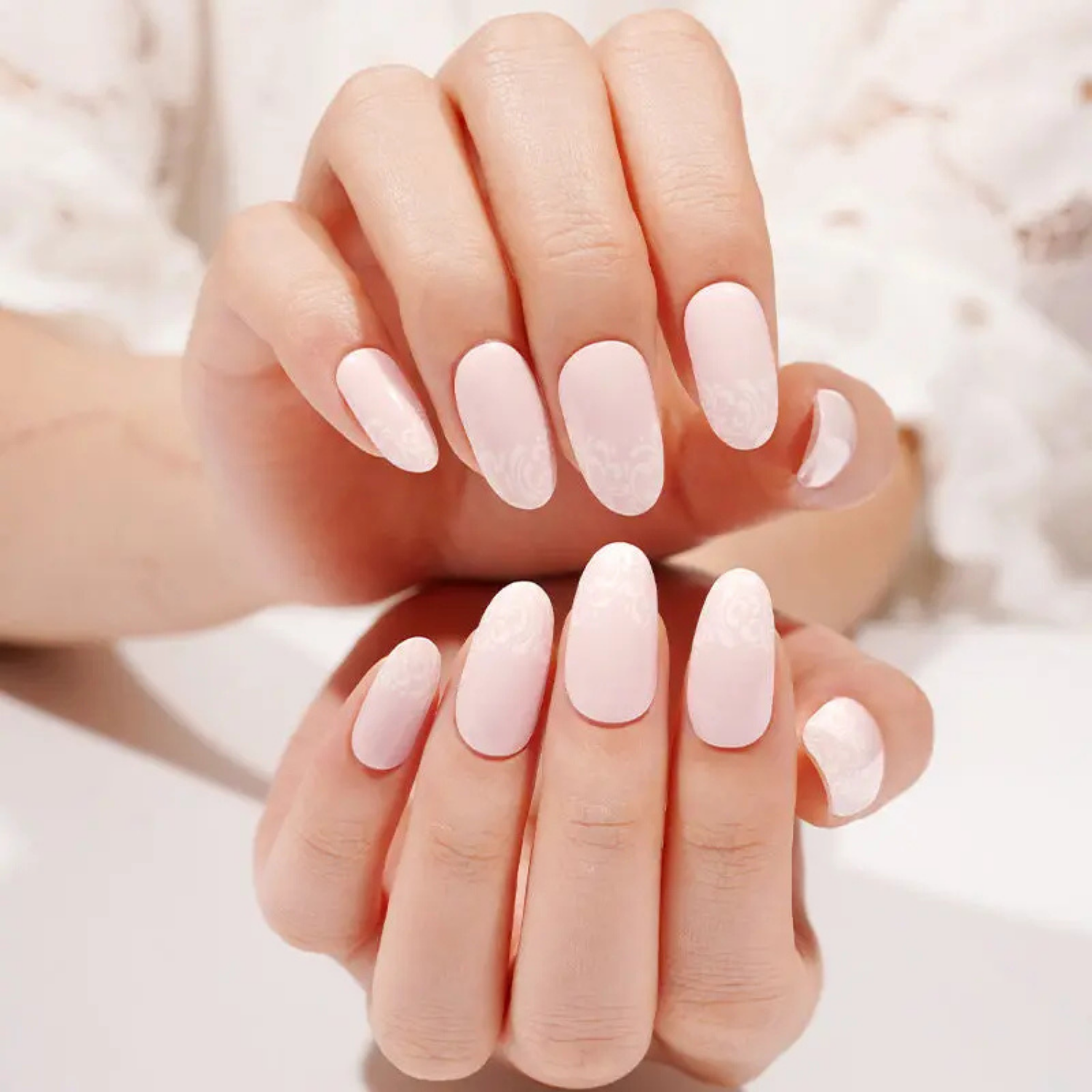 Uñas Gel Semi Curado Manicure - Nude Blancas Elegantes con Diseño Floral-4