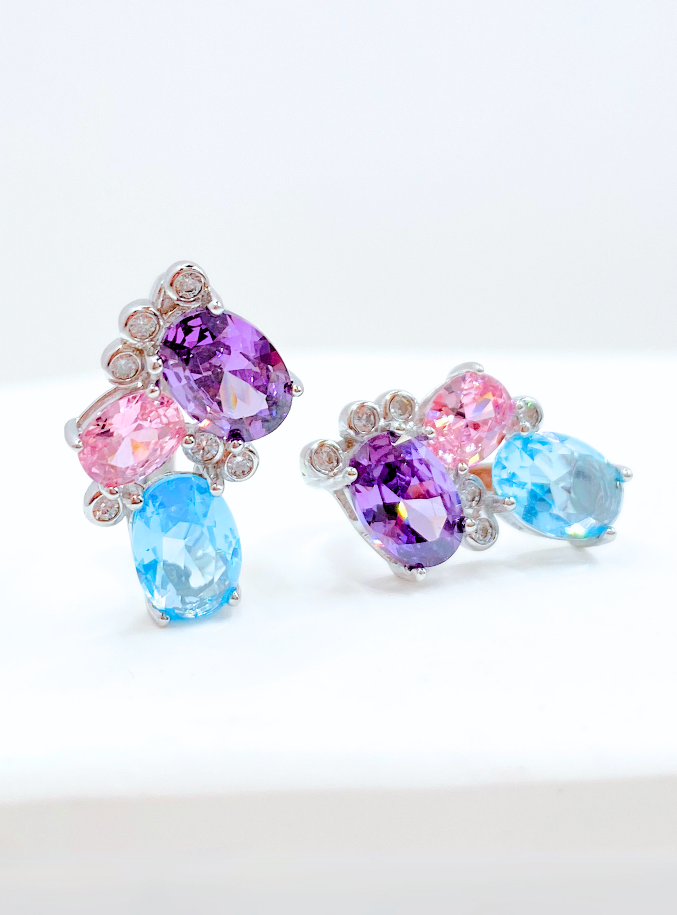 Aros Circonitas Tricolor Violeta, rosa y celeste.-3