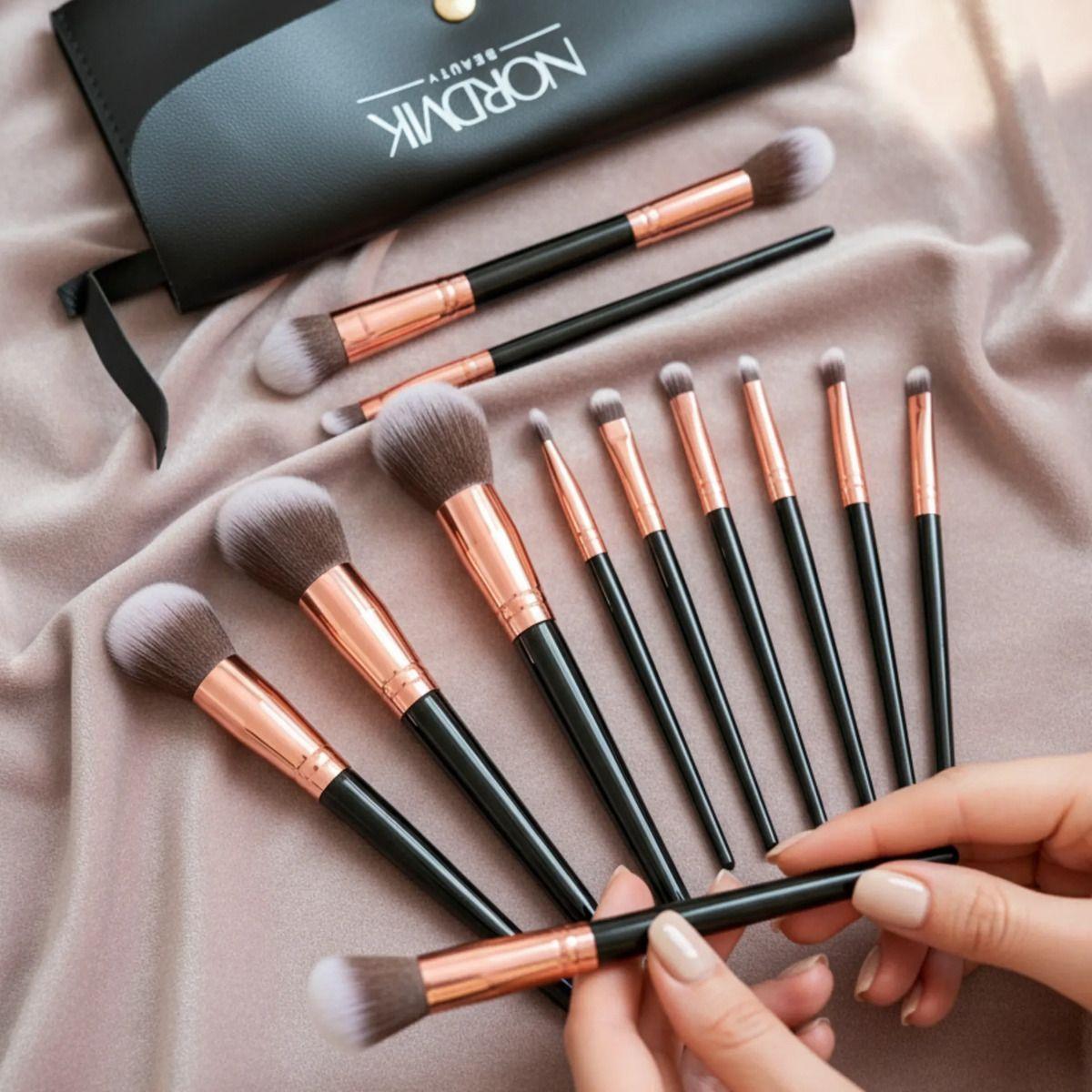 Set 10 Brochas De Maquillaje Con Estuche Nordvik London Negro-3