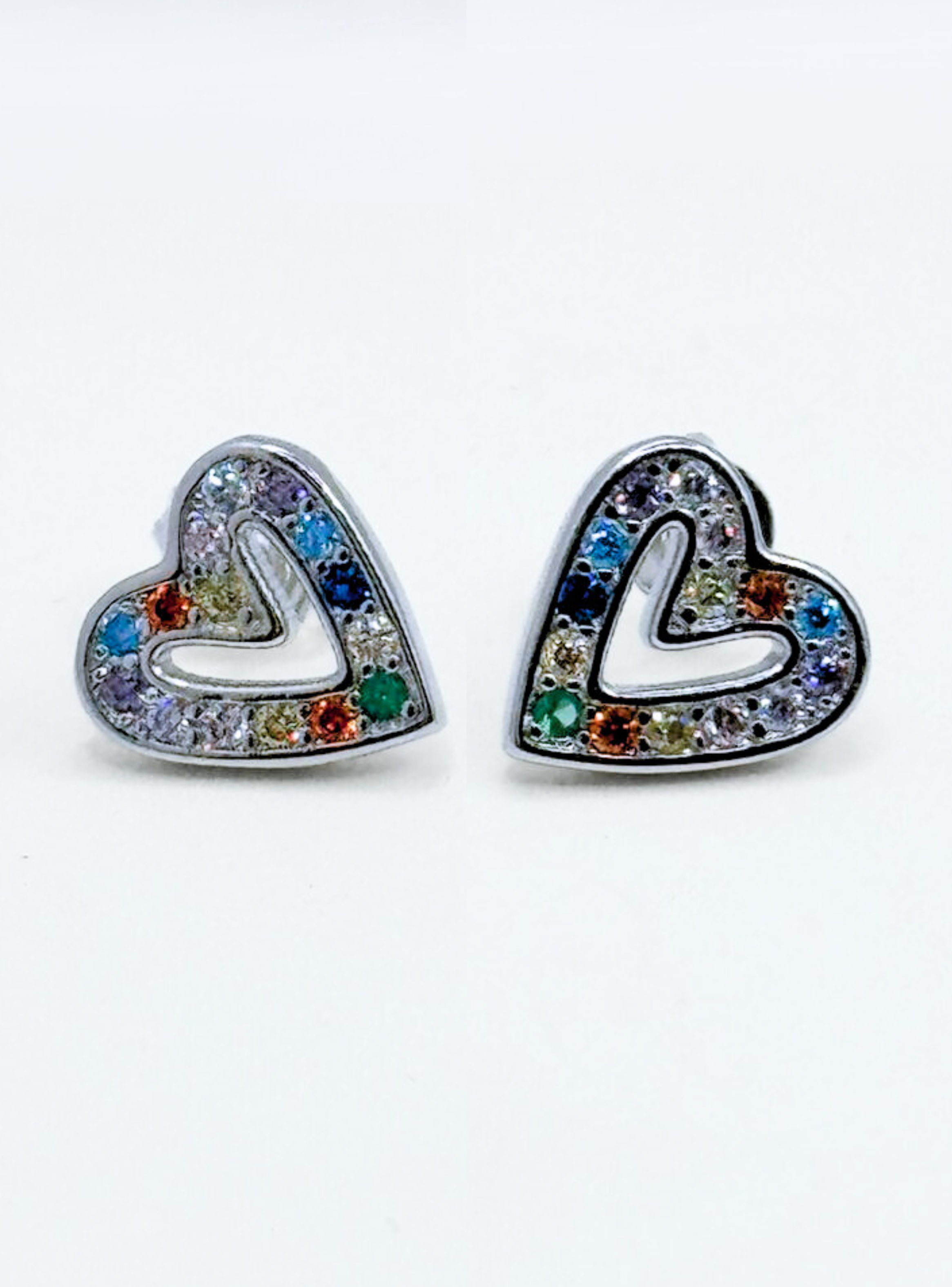 Aros Apegados Corazón Pride, Circonitas Colores-3