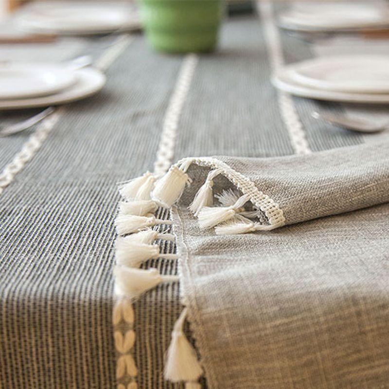 Mantel Rectangular Bordado Gris Piedra Con Bordados Blancos Centrales-3
