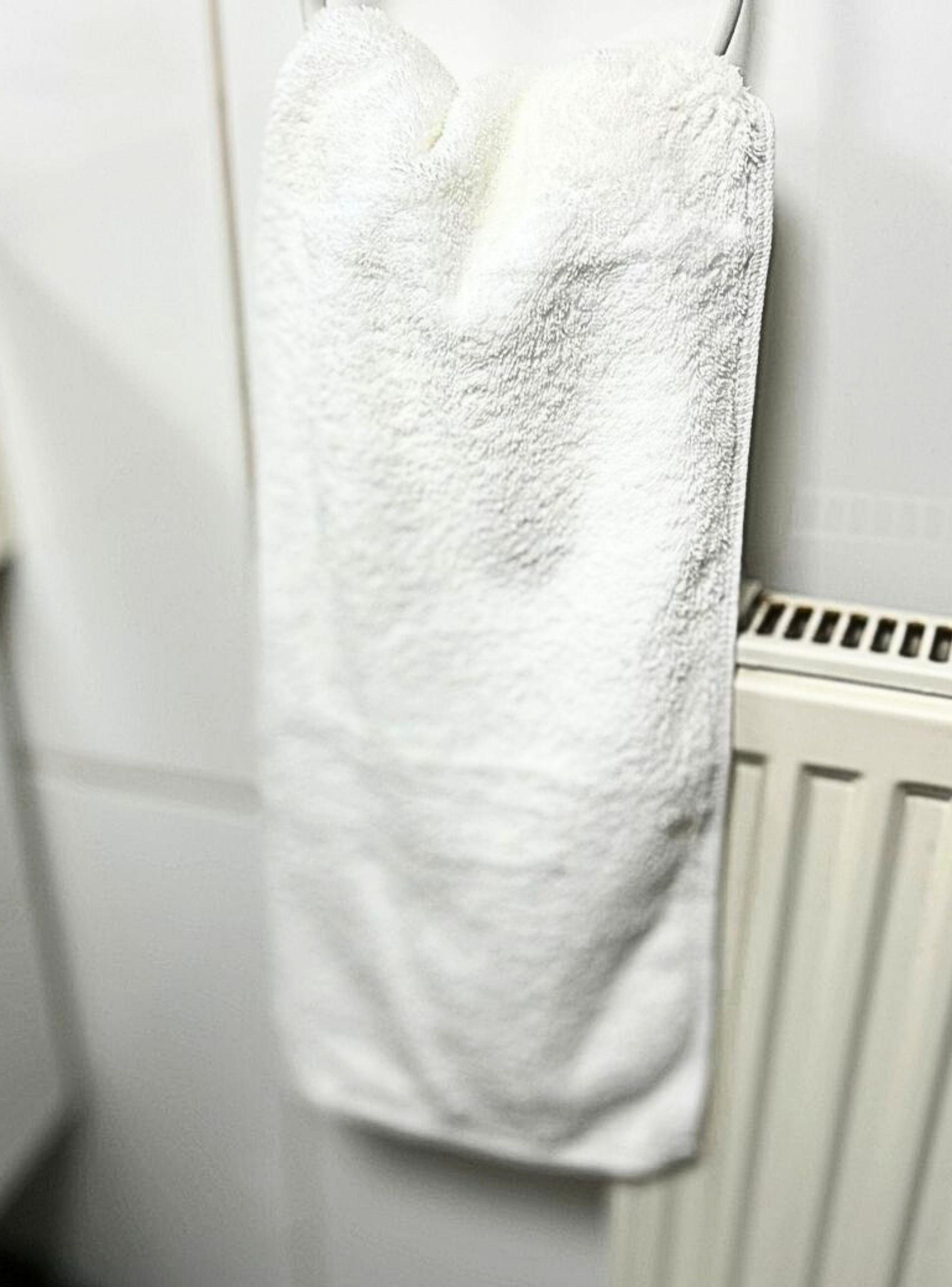 3 TOALLAS ROYAL TOUCH Mano 40 cm x 80 cm Algodón 550 GSM BOHEMIK-3