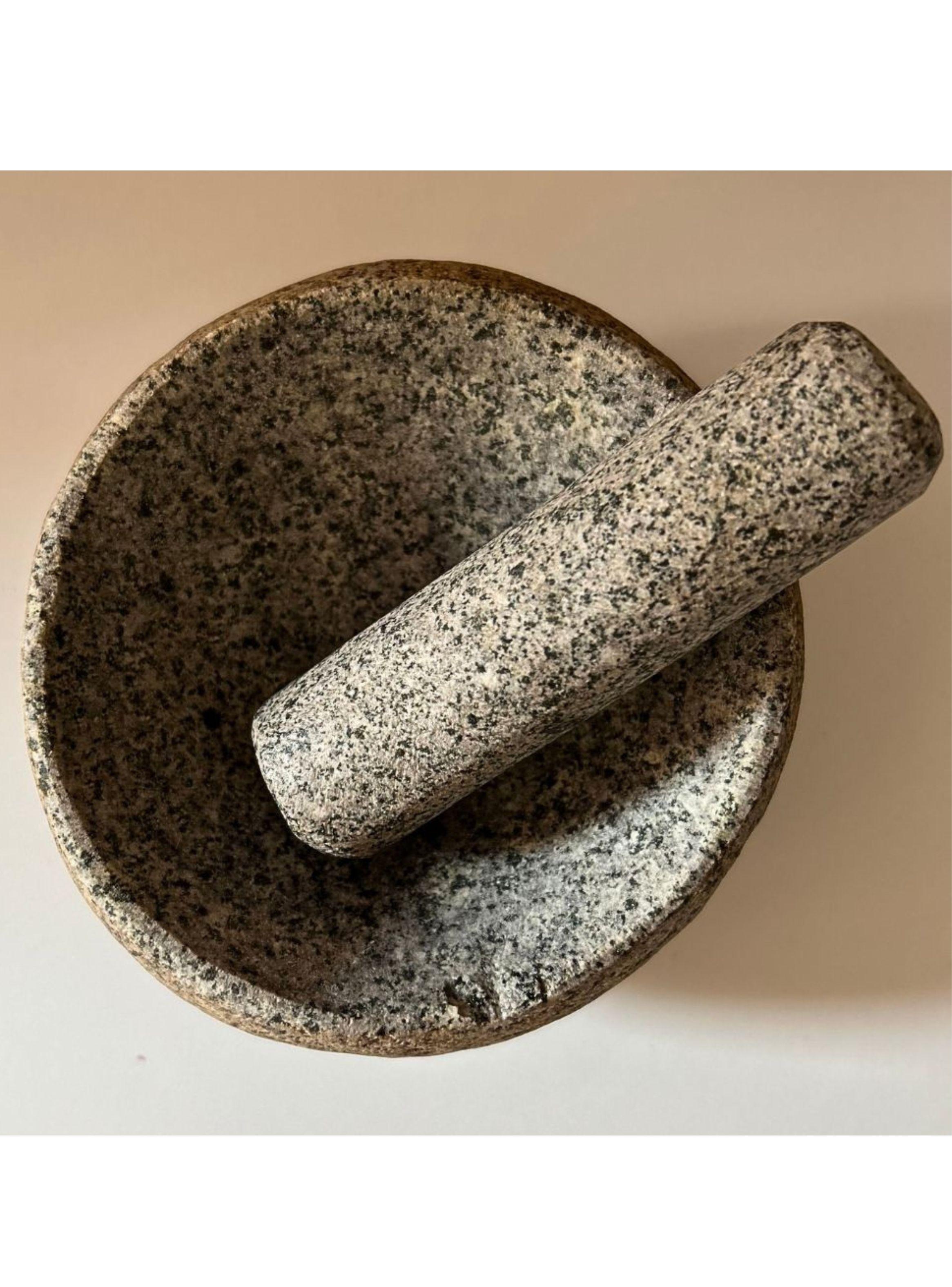 Mortero de Piedra 15 cm x 8 cm BOHEMIK-2