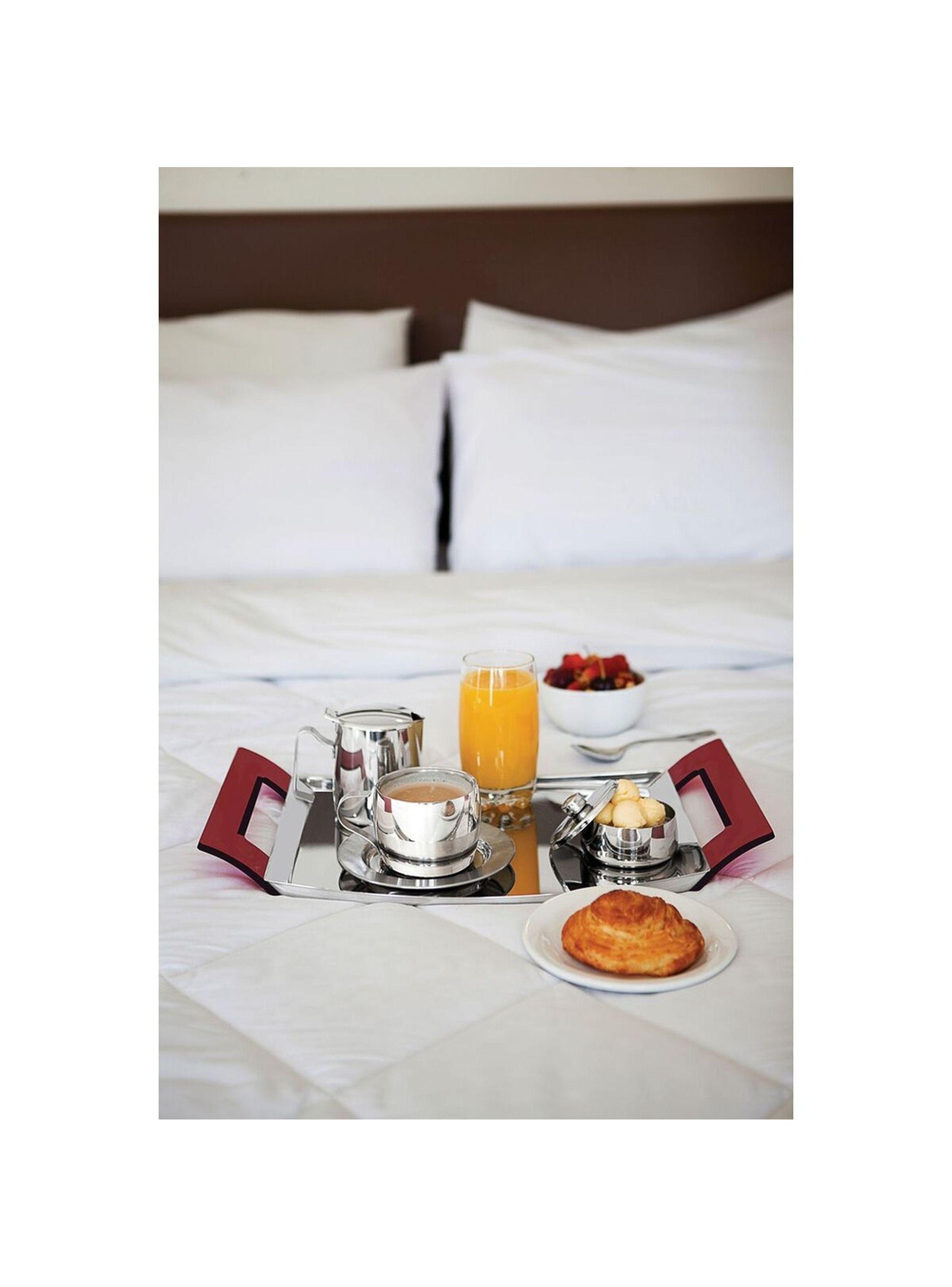 Juego para t y cappuccino Tramontina de acero inoxidable terminaci n brillante con tazas platos y-4