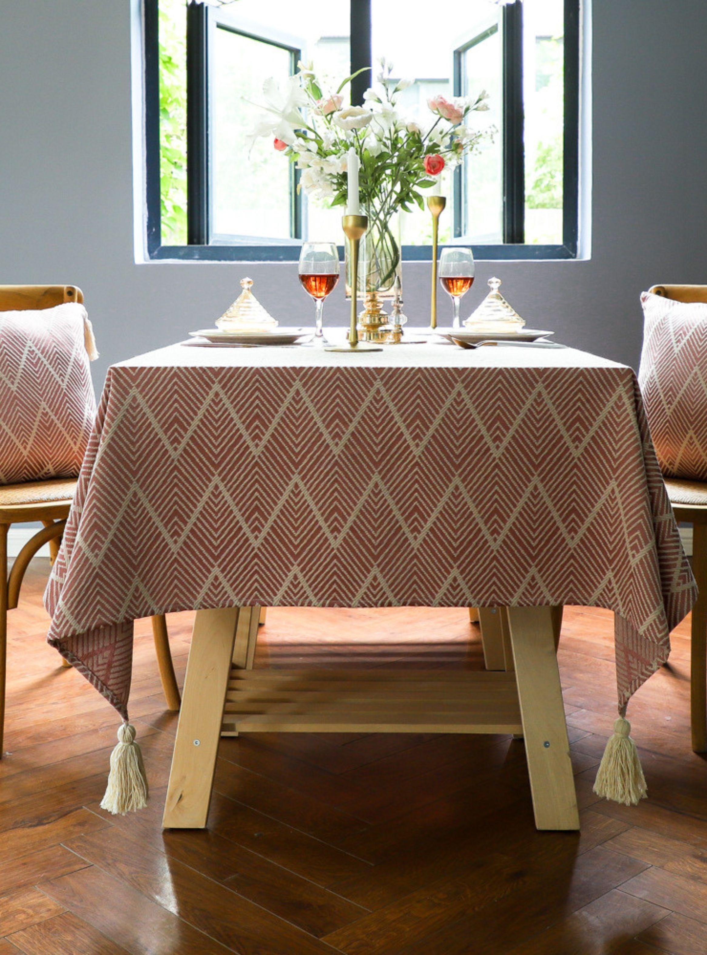 Mantel Rectangular Rojo Bordado Lineas ZigZag-5