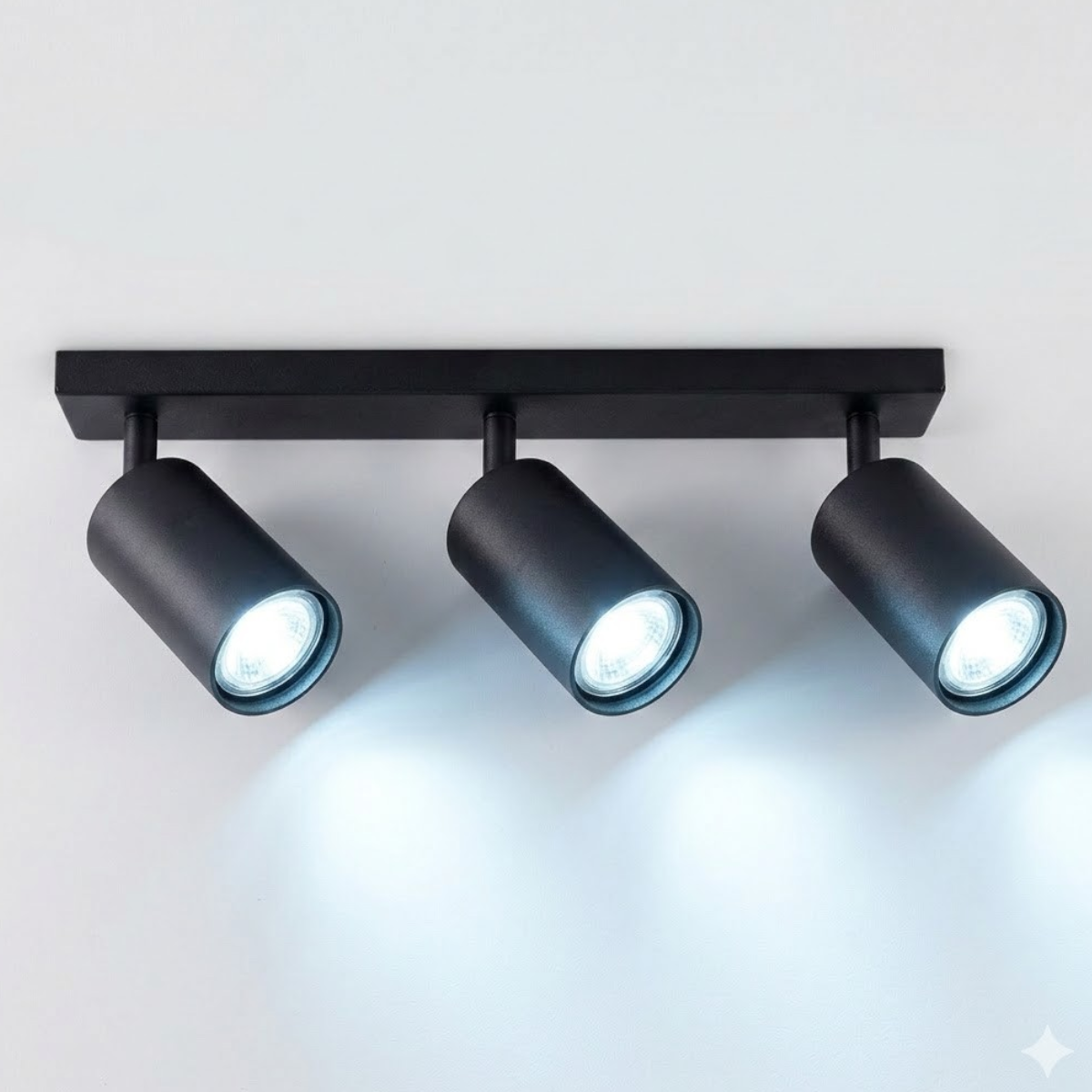 Aplique Altair III de 3 Focos Negros Luz Fría-3