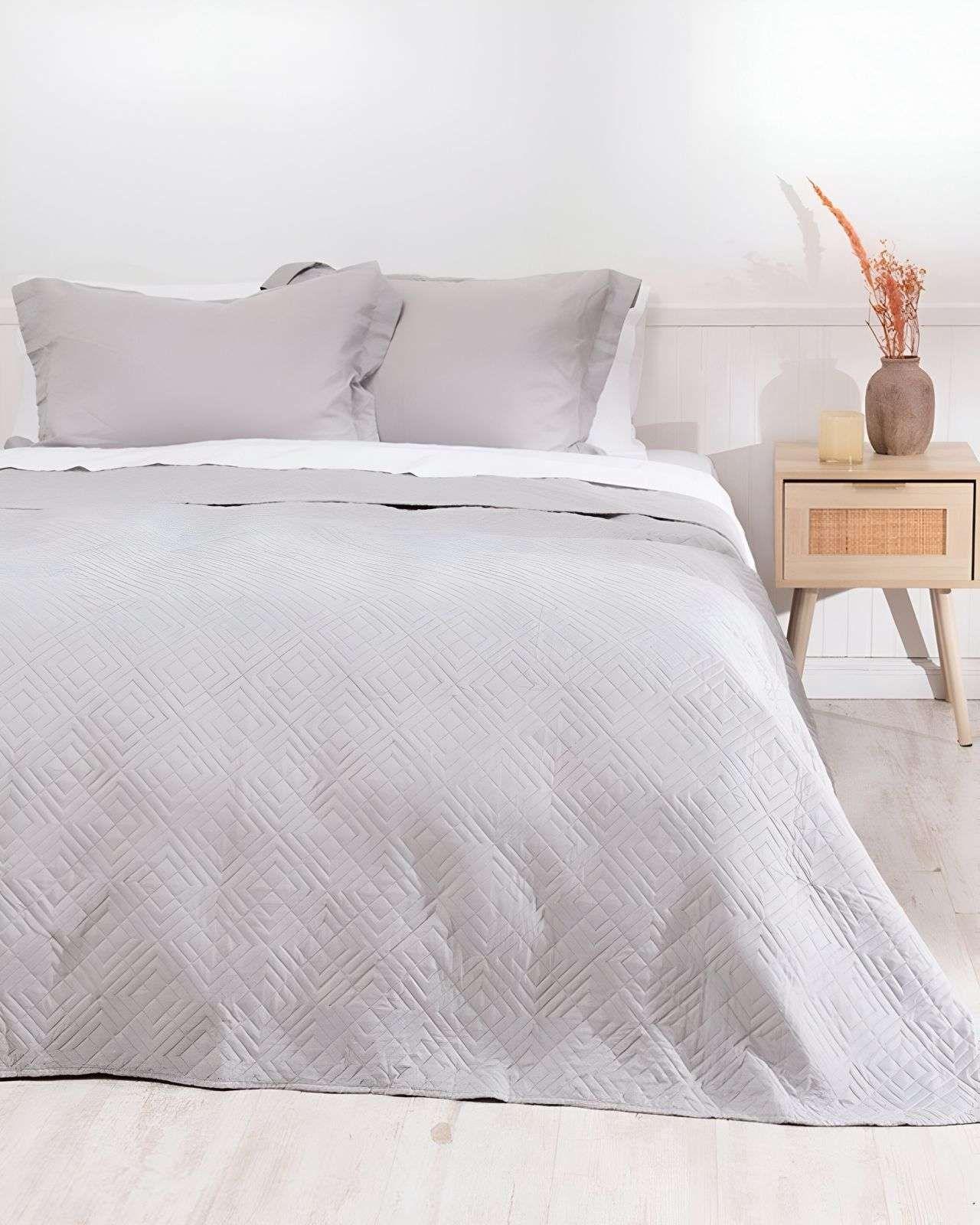 Cubrecama Quilt Cordoba 2 plazas Mashini M003-0