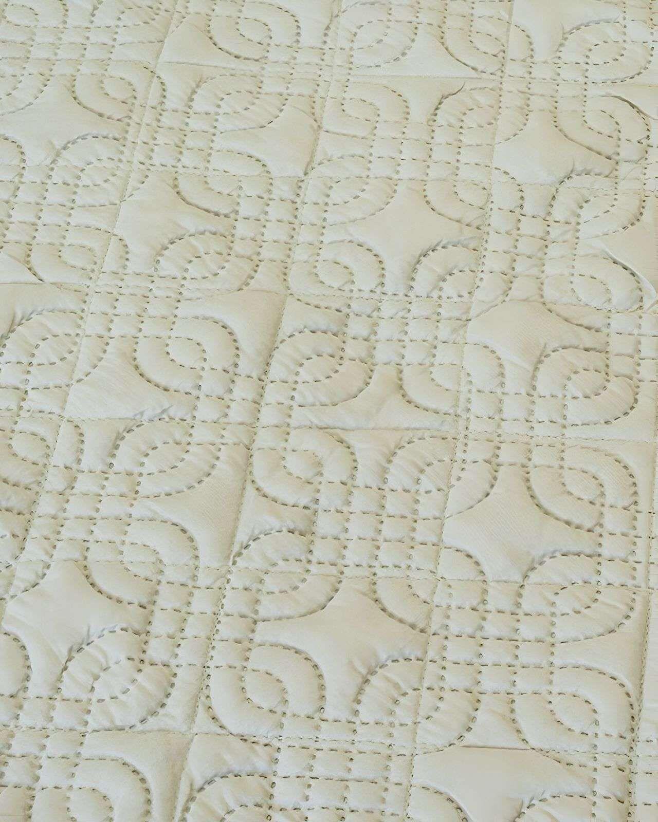 Quilt 2 Plazas Doral MAS 2 ALMOHADAS DE REGALO 06-1