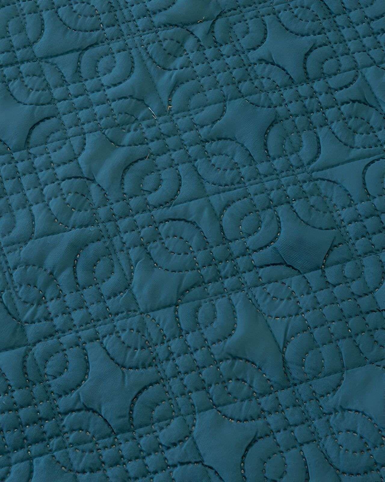 Quilt King Doral MAS 2 ALMOHADAS DE REGALO D06-1