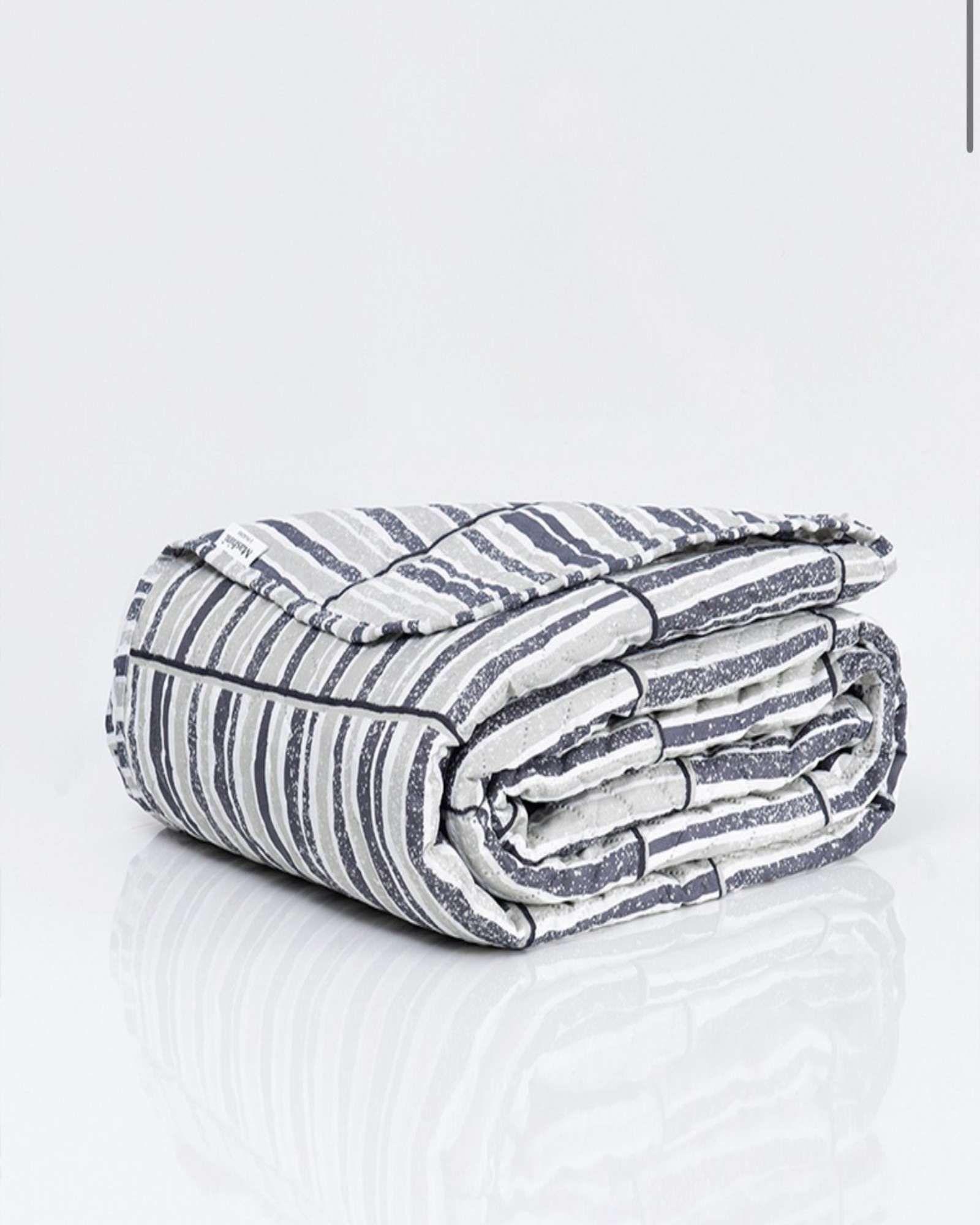 Cubrecama Quilt  mas Juego de Sábana Liso 2 Plaza Mashini M015-1