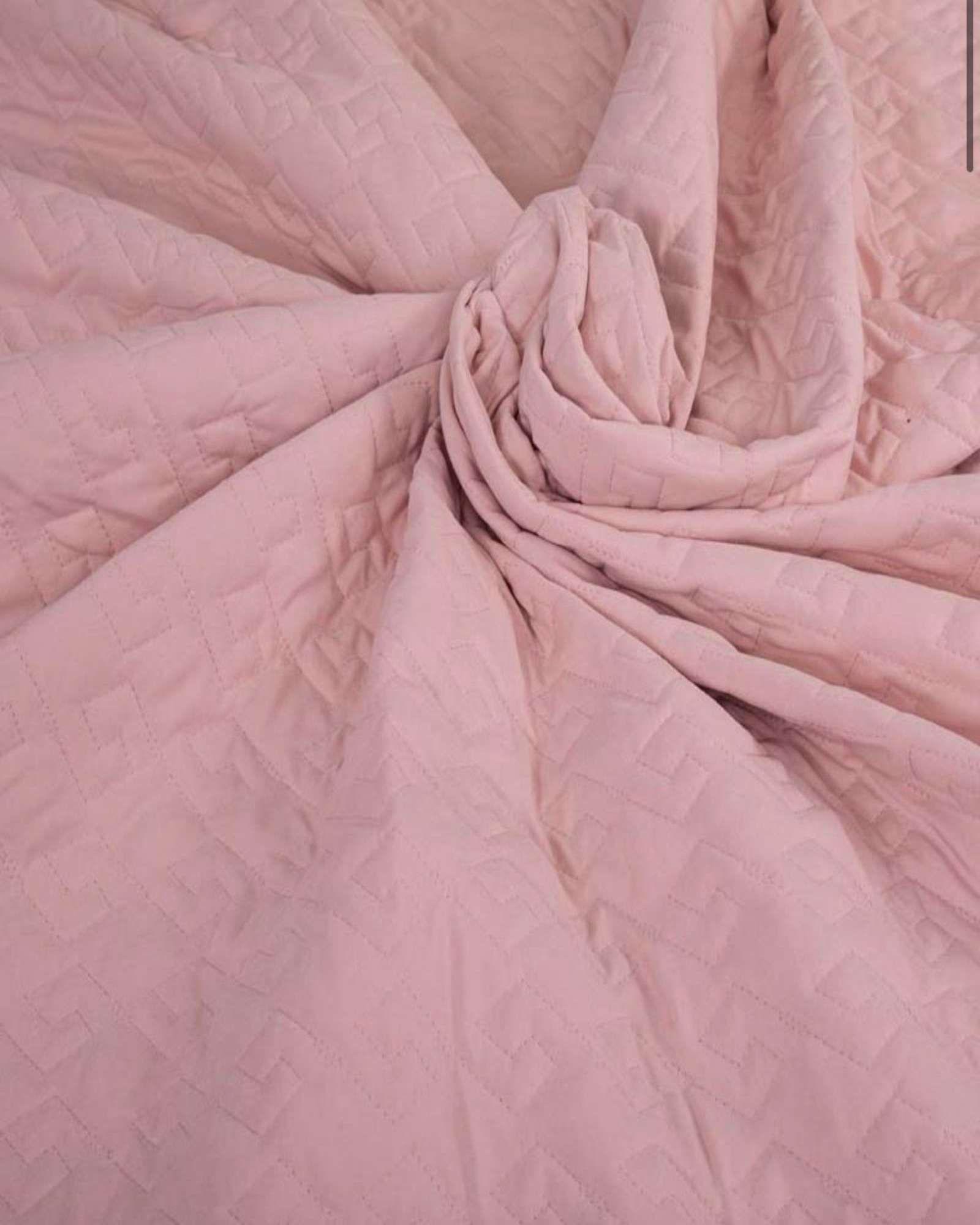 Quilt MAS 1 ALMOHADA DE REGALO plaza y media Doral D03-2