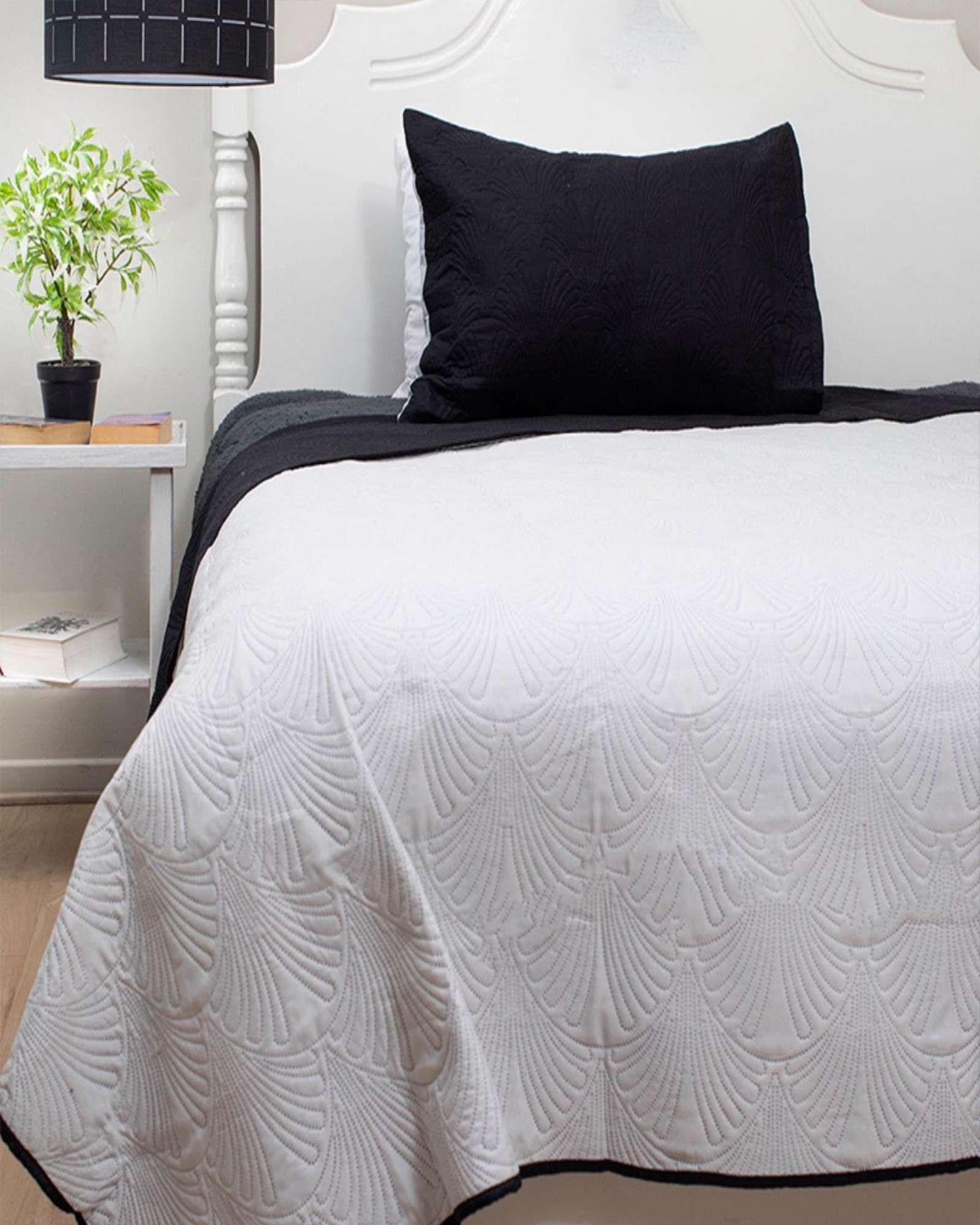 Quilt Bicolor MAS 1 ALMOHADA DE REGALO plaza y media Doral D06-0