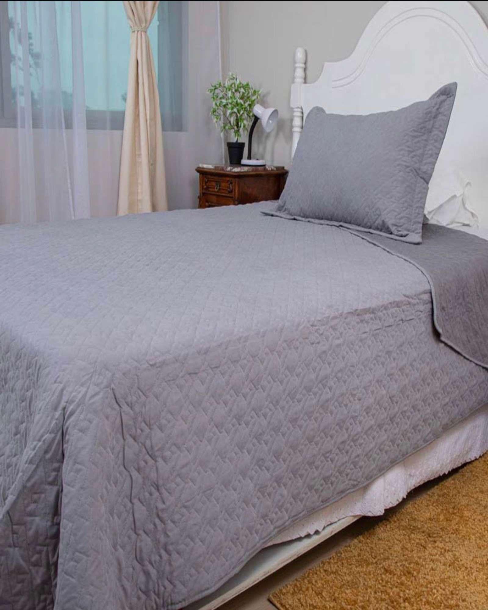 Quilt MAS 1 ALMOHADA DE REGALO plaza y media Doral D01-0