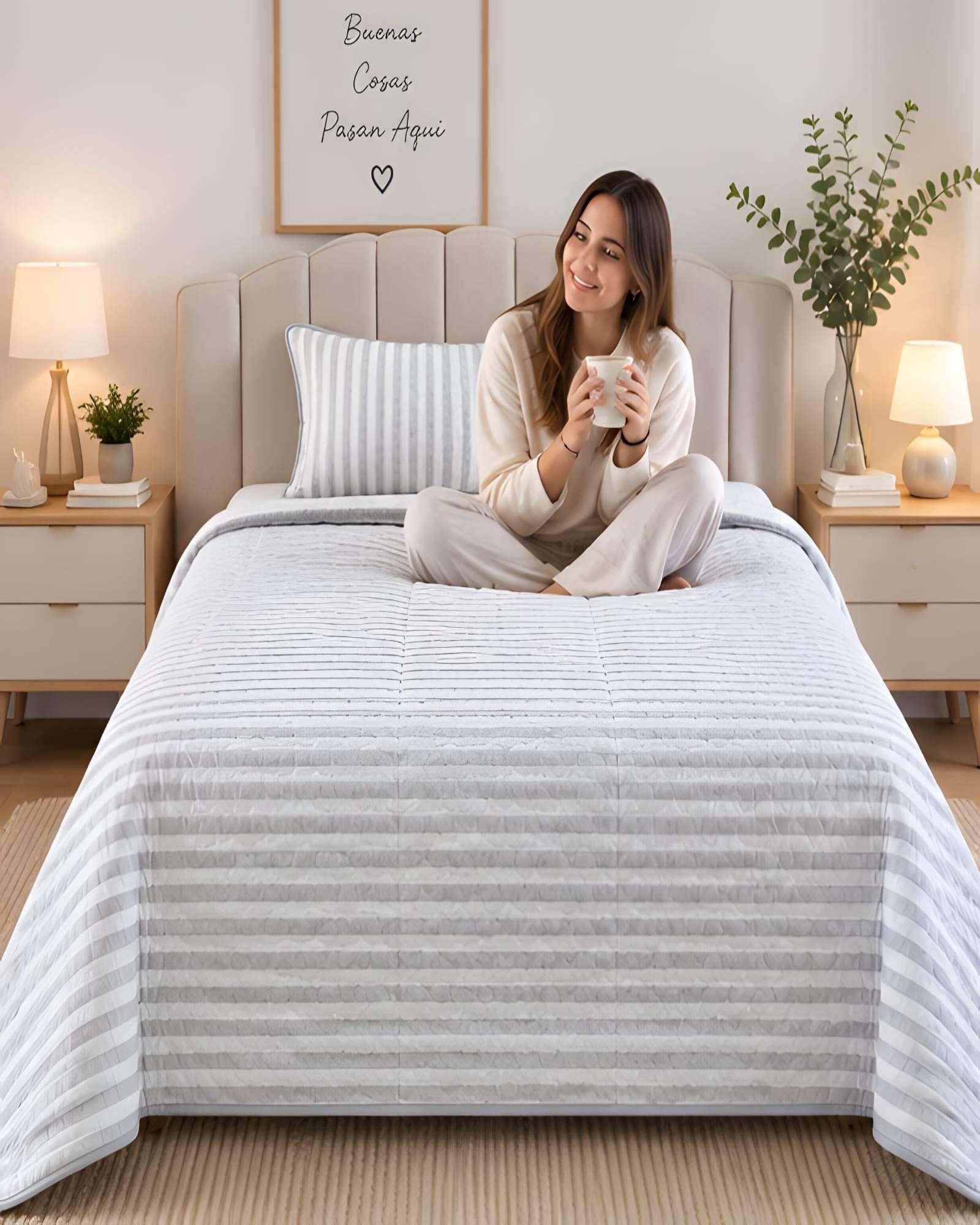 Quilt Delgado Cubrecama 1.5 Plazas + Funda de Almohada D30-2