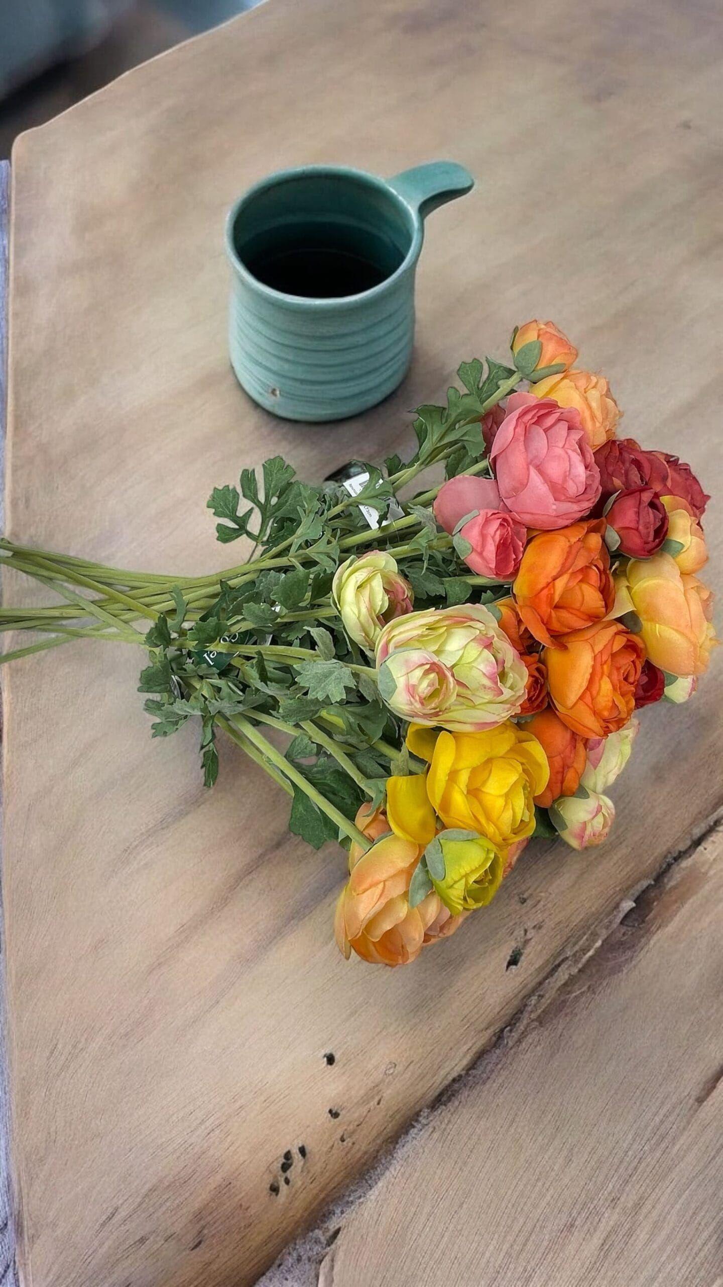 Renúnculo Rojo 73cm Artificial | Estilo Natural para Interiores y Vitrinas-4