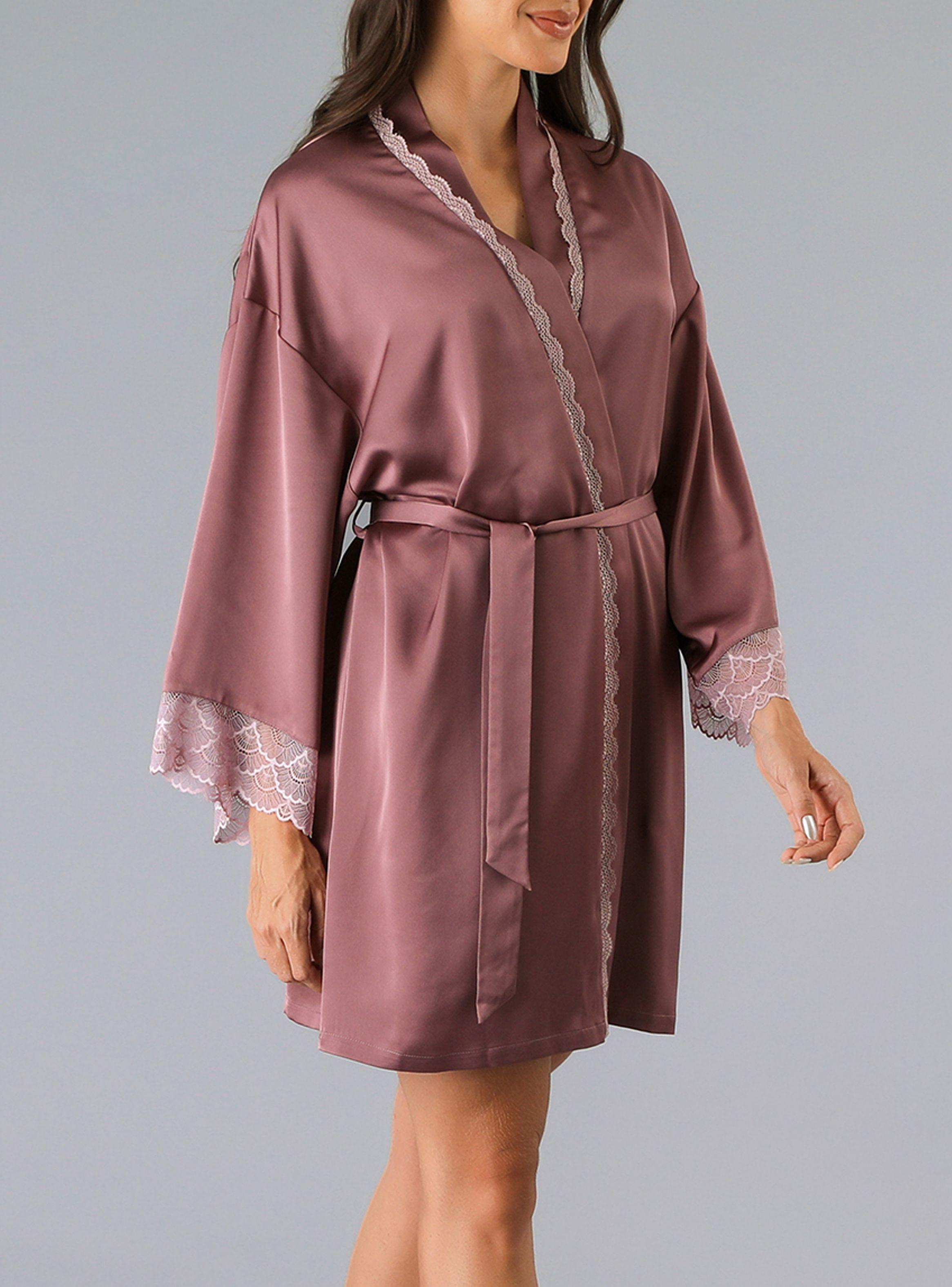 Bata Satinada con Encaje-0