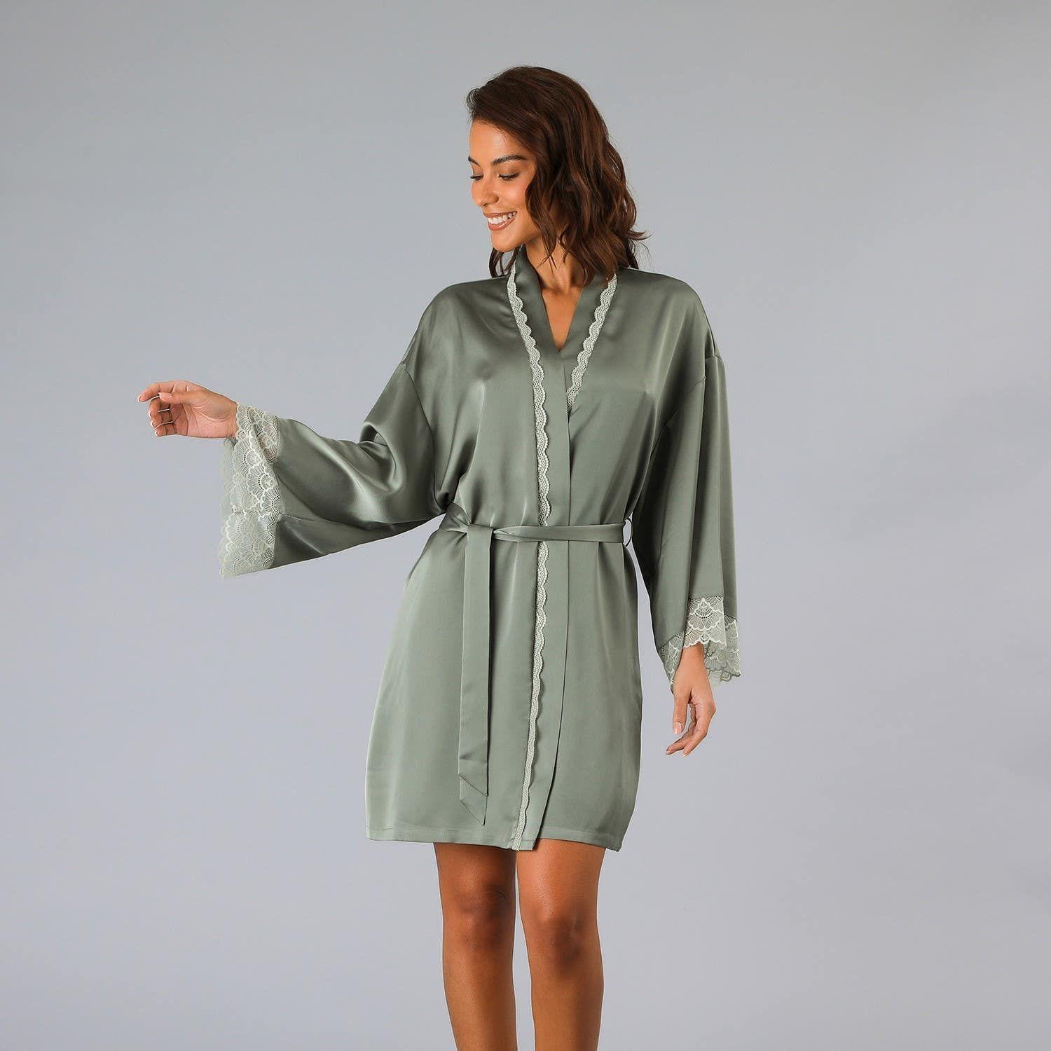 Bata Satín Encaje Verde-0