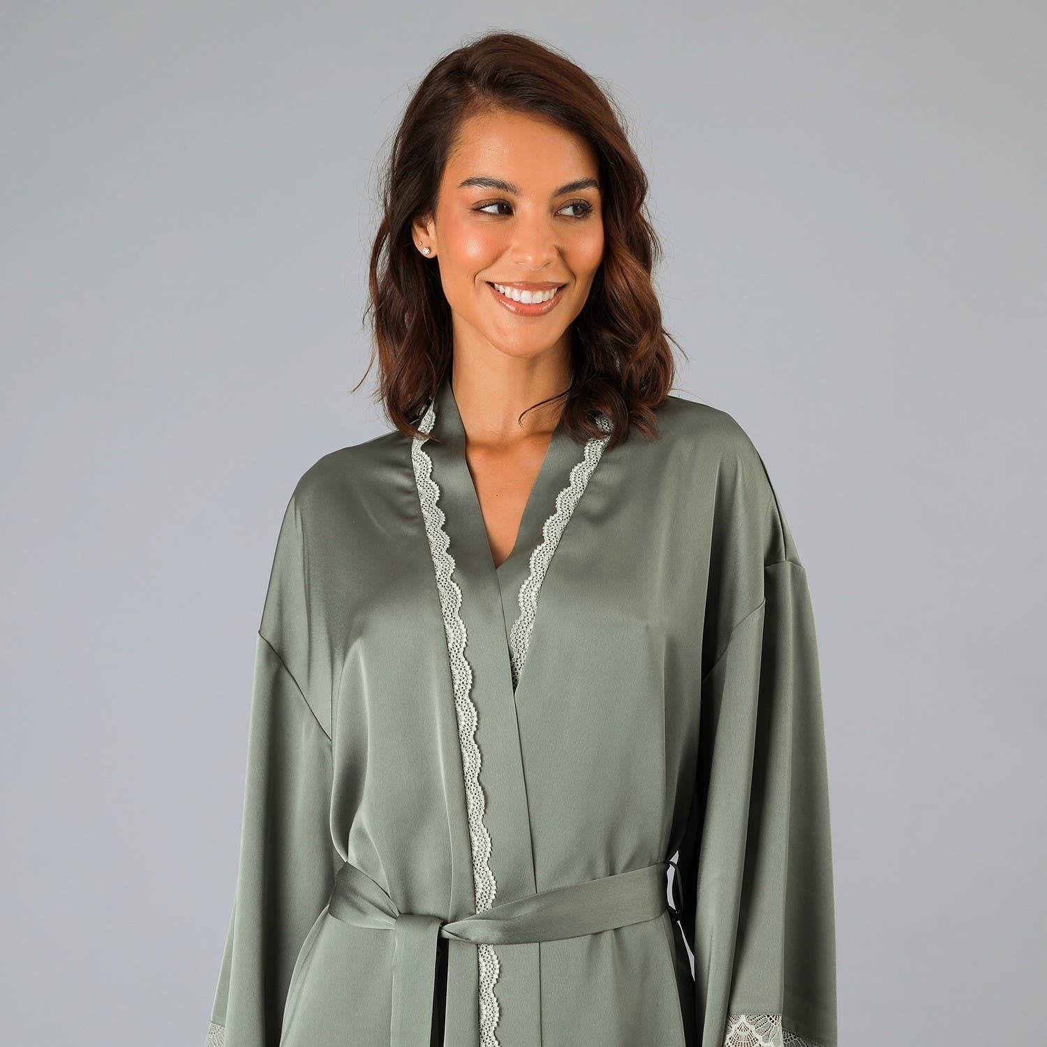 Bata Satín Encaje Verde-2