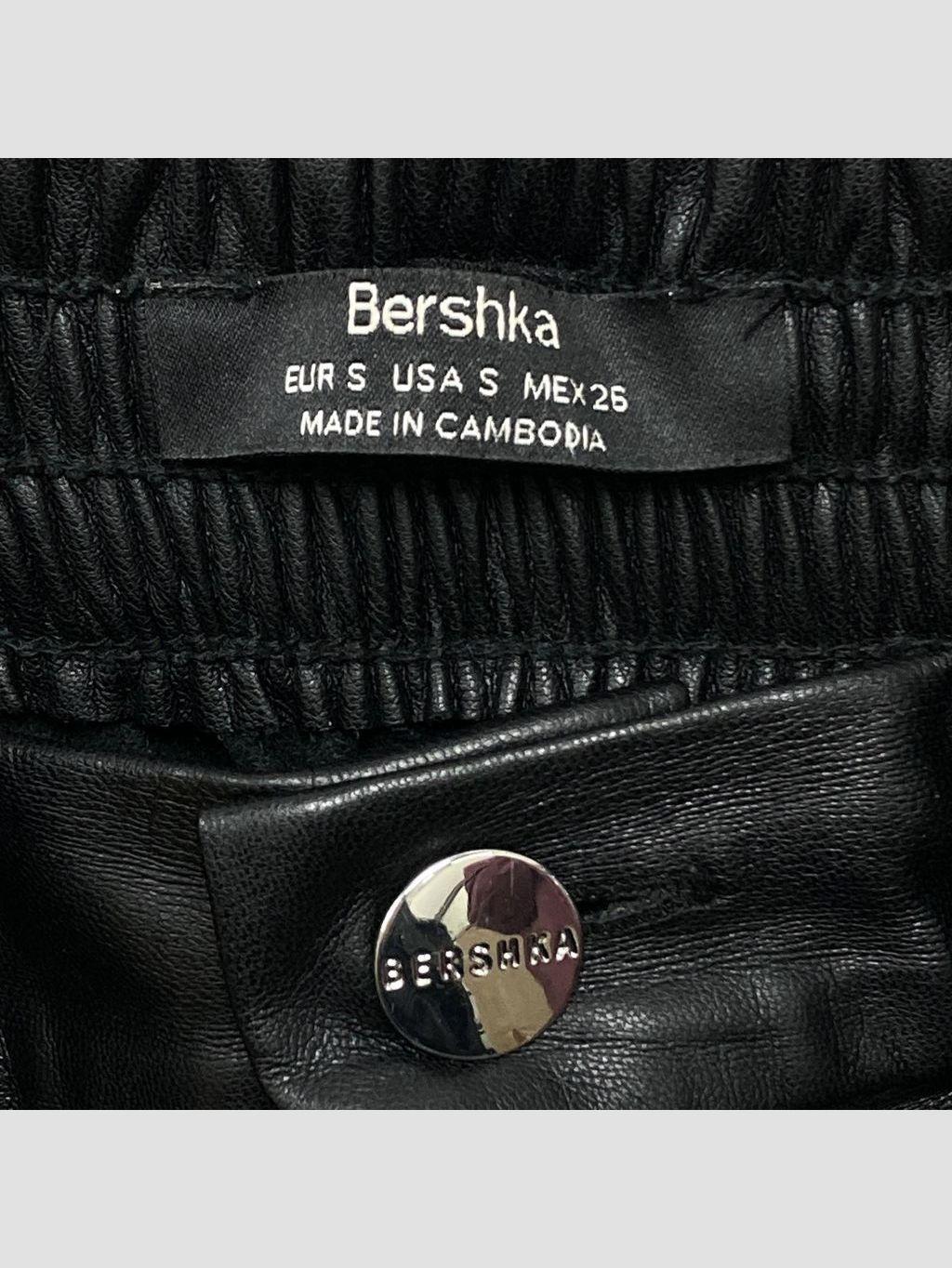 Pantalón BERSHKA - Talla 36 (VOP00976098)-1