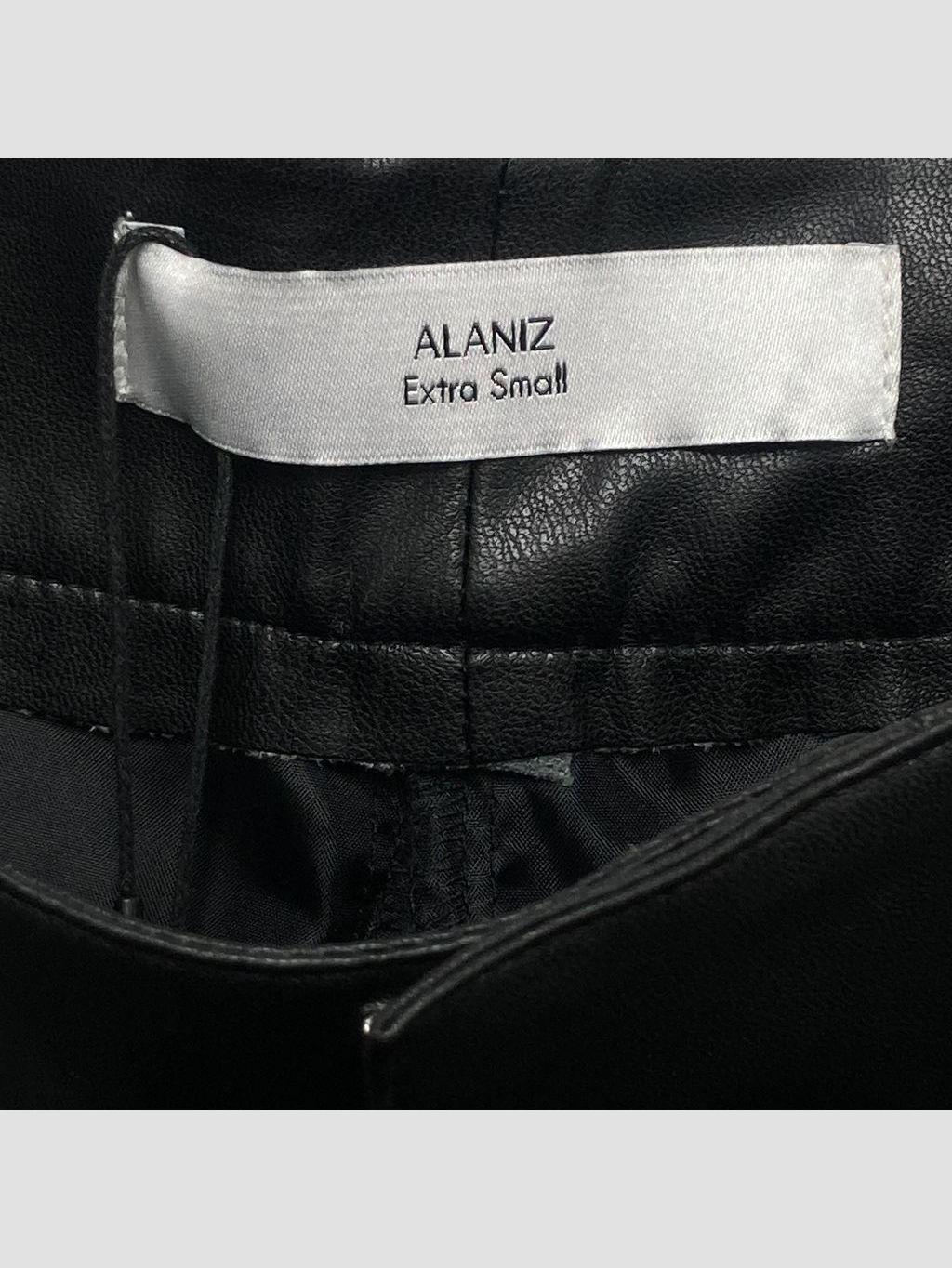 Short ALANIZ - Talla 34 (VOP00976465)-2