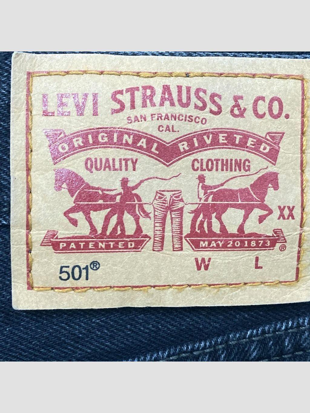 Short LEVI'S - Talla 38 (VOP00891280)-2