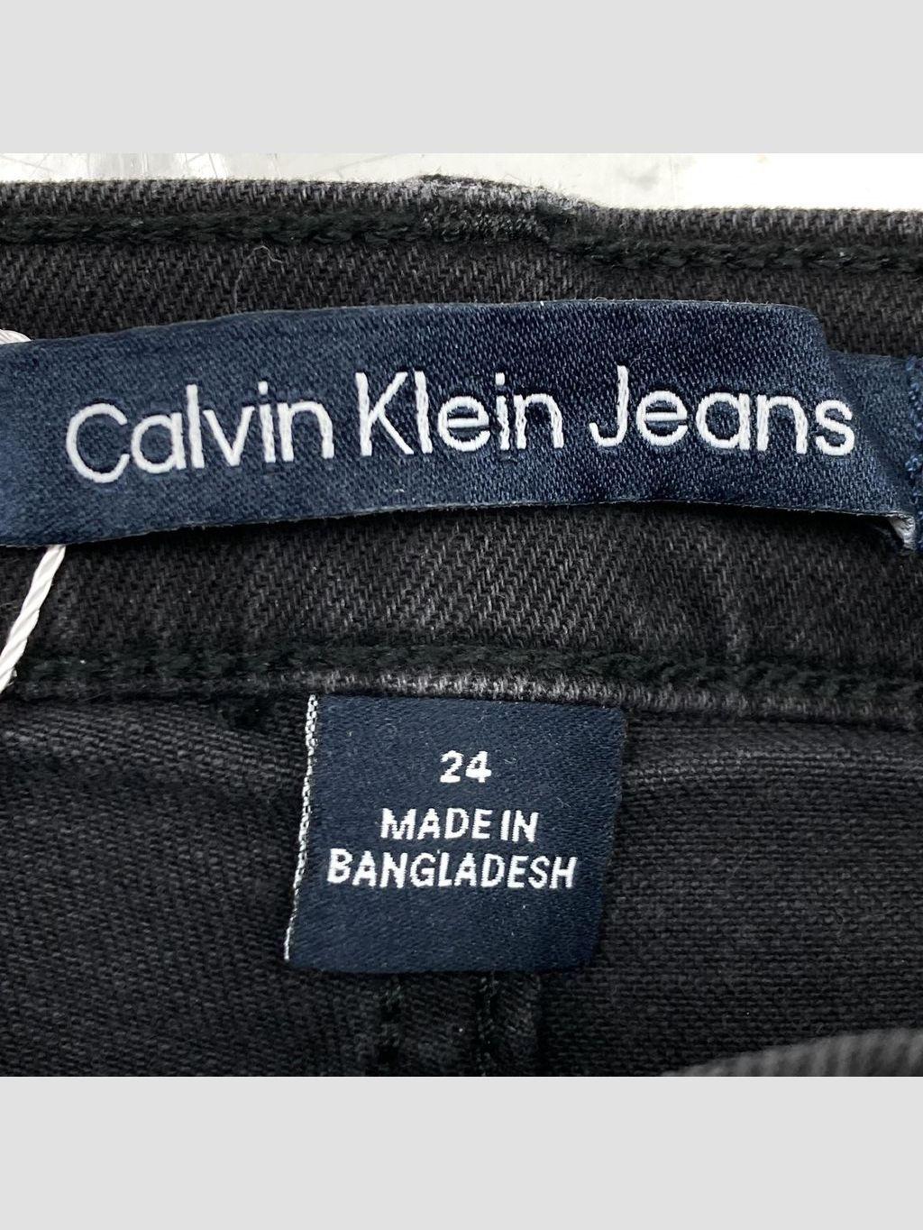 Short CALVIN KLEIN - Talla 34 (VOP01125528)-2