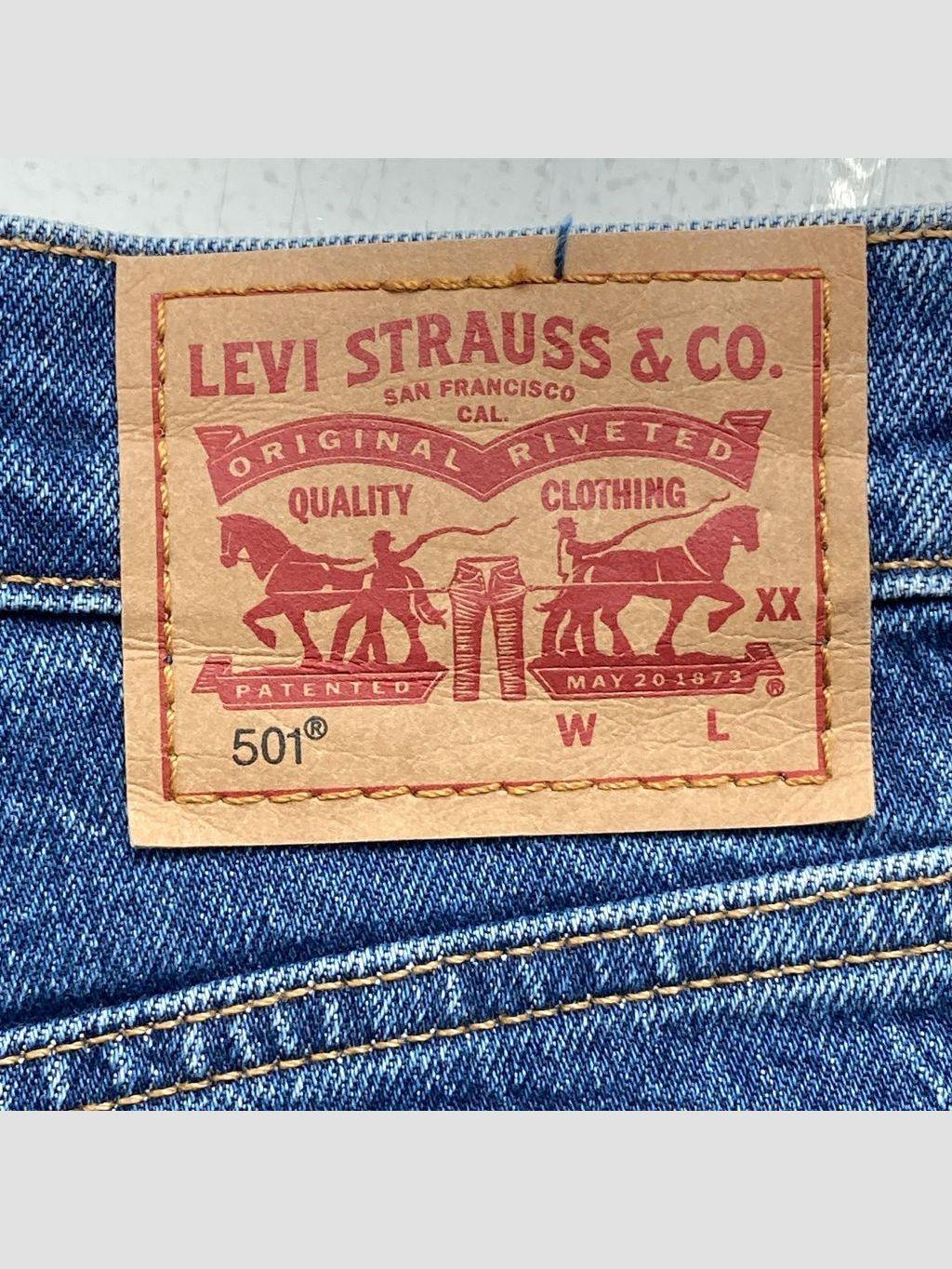 Short LEVI'S - Talla 38 (VOP01017940)-2
