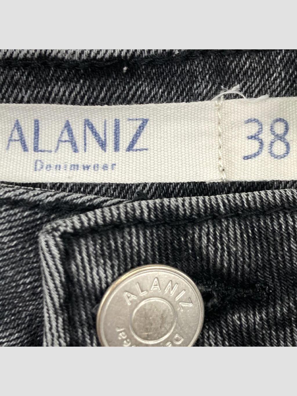 Short ALANIZ - Talla 38 (VOP01081769)-2